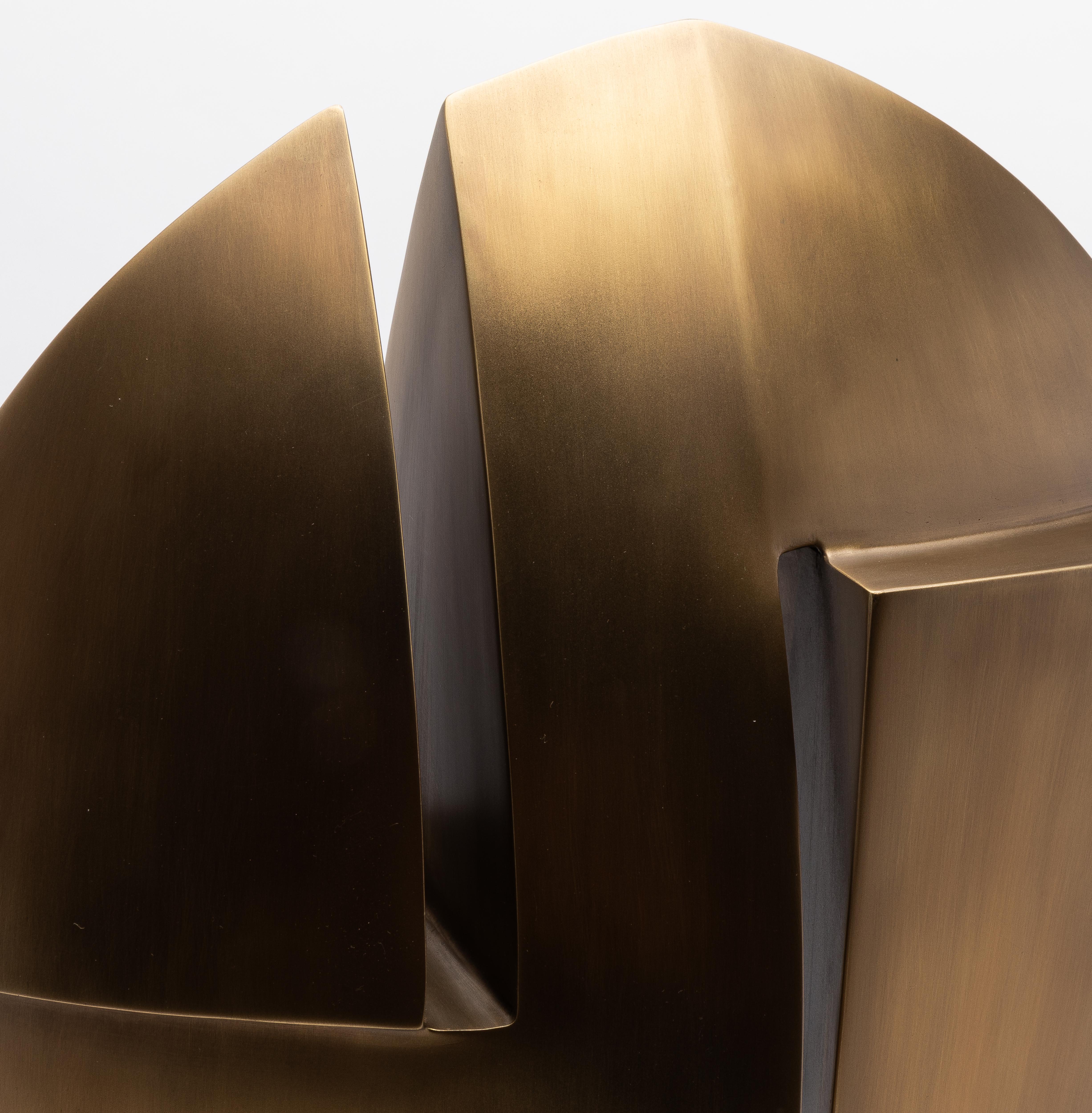 XXIe siècle et contemporain Modernity Abstract Sculpture in Bronze Patina Brass by Patrick Coard Paris en vente