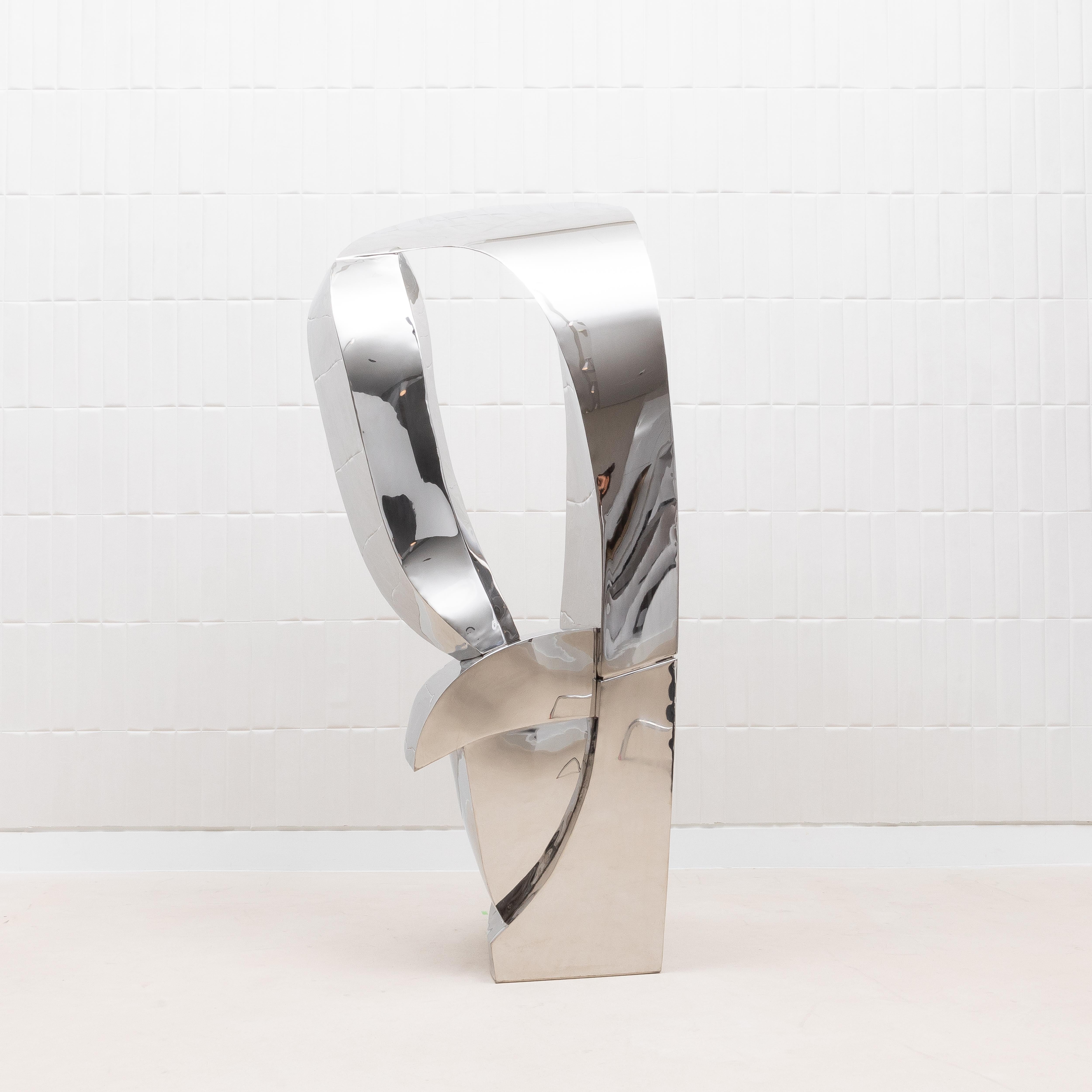 Fatto a mano Scultura astratta moderna in acciaio lucido di Patrick Coard Paris in vendita