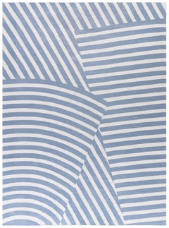 Tappeto moderno astratto bianco e blu “Berber Hills”, disegnato da Kim Alexandriuk