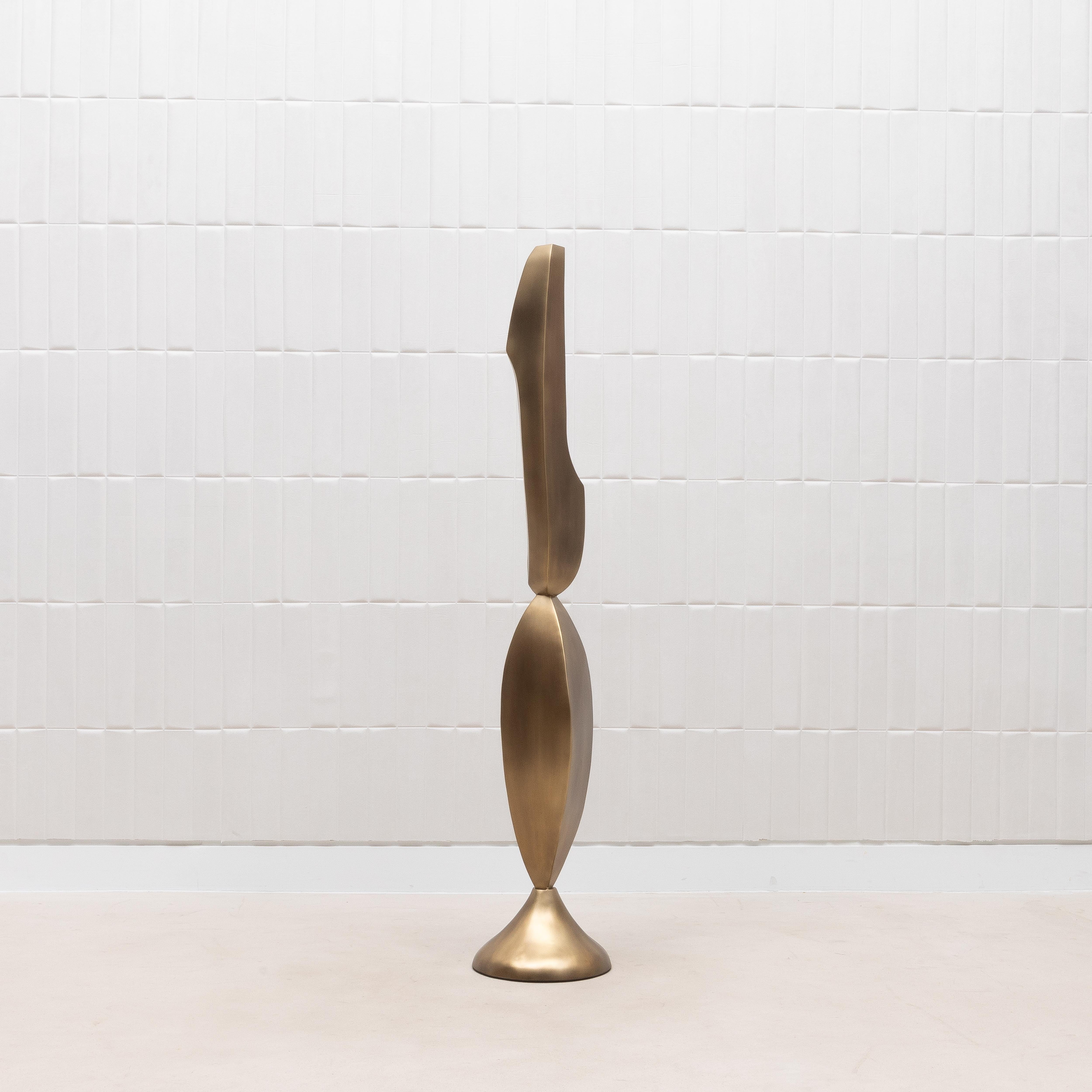 Ottone Scultura astratta moderna XL in bronzo patinato ottone di Patrick Coard Paris in vendita