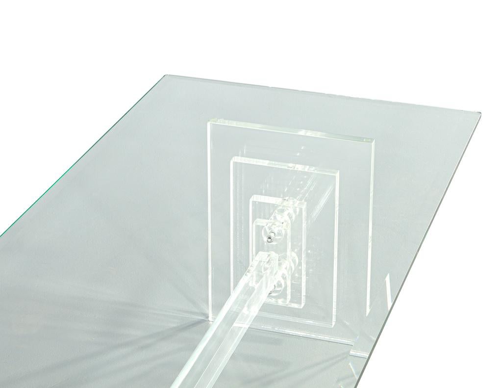 Modern Lucite Cocktail Table with Geometric Base In Good Condition For Sale In North York, ON