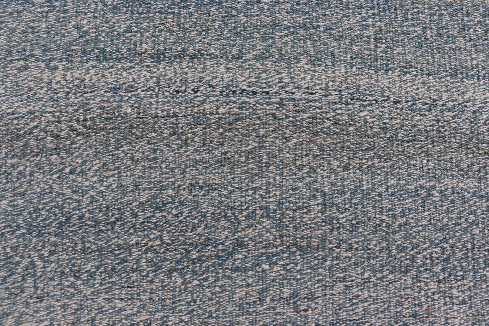 Afghano Moderno Rug & Kilim afgano nei toni del blu e del grigio 2'2 x 3'4 in vendita