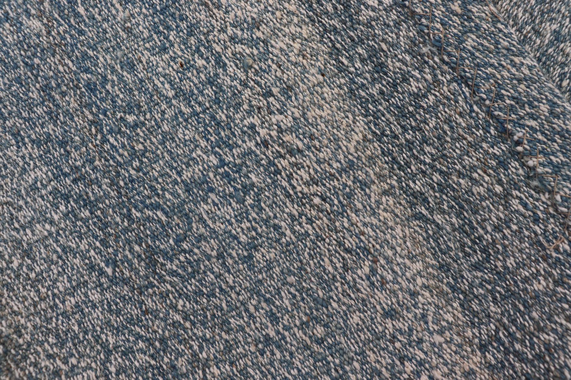 XXI secolo e contemporaneo Moderno Rug & Kilim afgano nei toni del blu e del grigio 2'2 x 3'4 in vendita