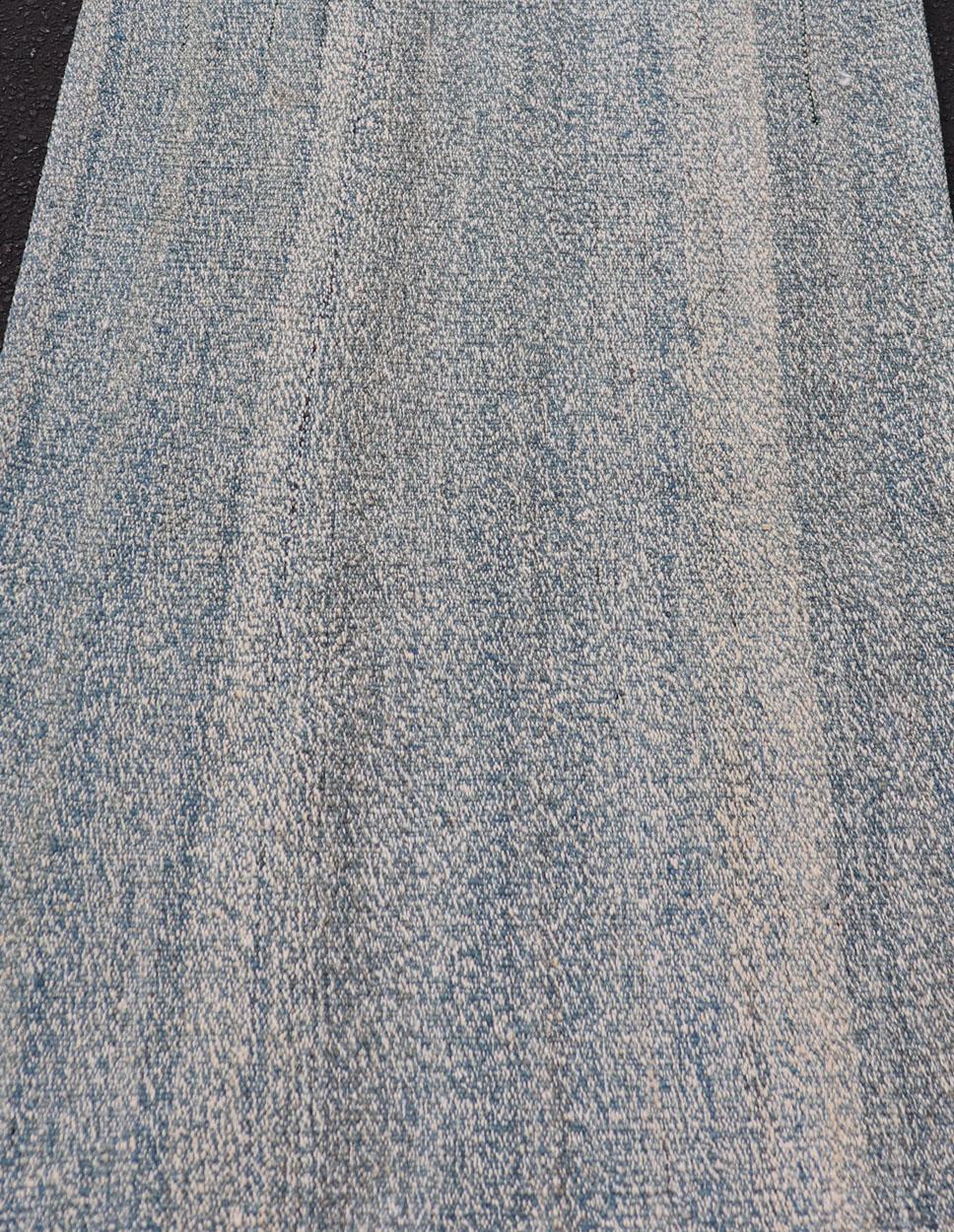 Moderno Rug & Kilim afgano nei toni del blu e del grigio 2'2 x 3'4 in vendita 1