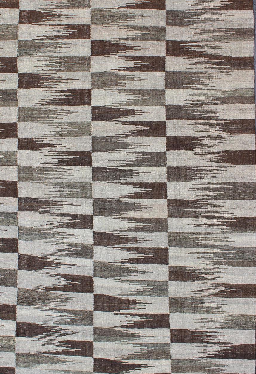 Hand-Woven  Fine Flat weave Modern Kilim in Neutrals, Browns and Greens Colors For Sale