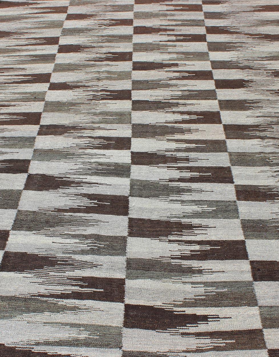 Lana Kilim moderno a trama fine e piatta nei colori neutri, marroni e verdi in vendita