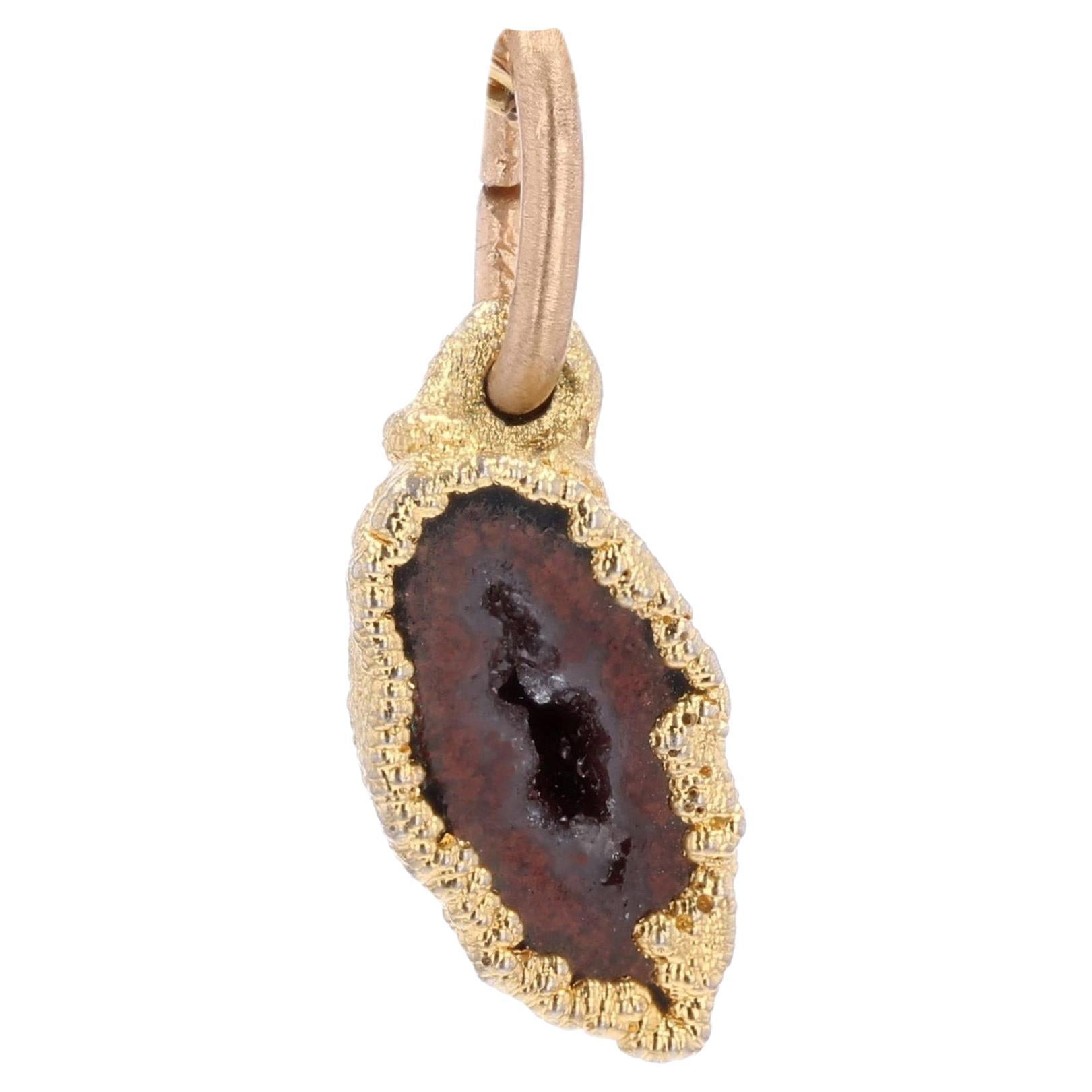 Ciondolo a forma di geode di agata moderno