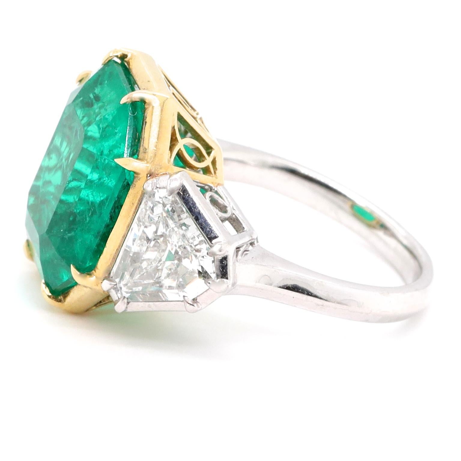 Emerald Cut Modern AGL 10.03 Carat Colombian Emerald Diamond 18 Karat Gold Platinum Ring