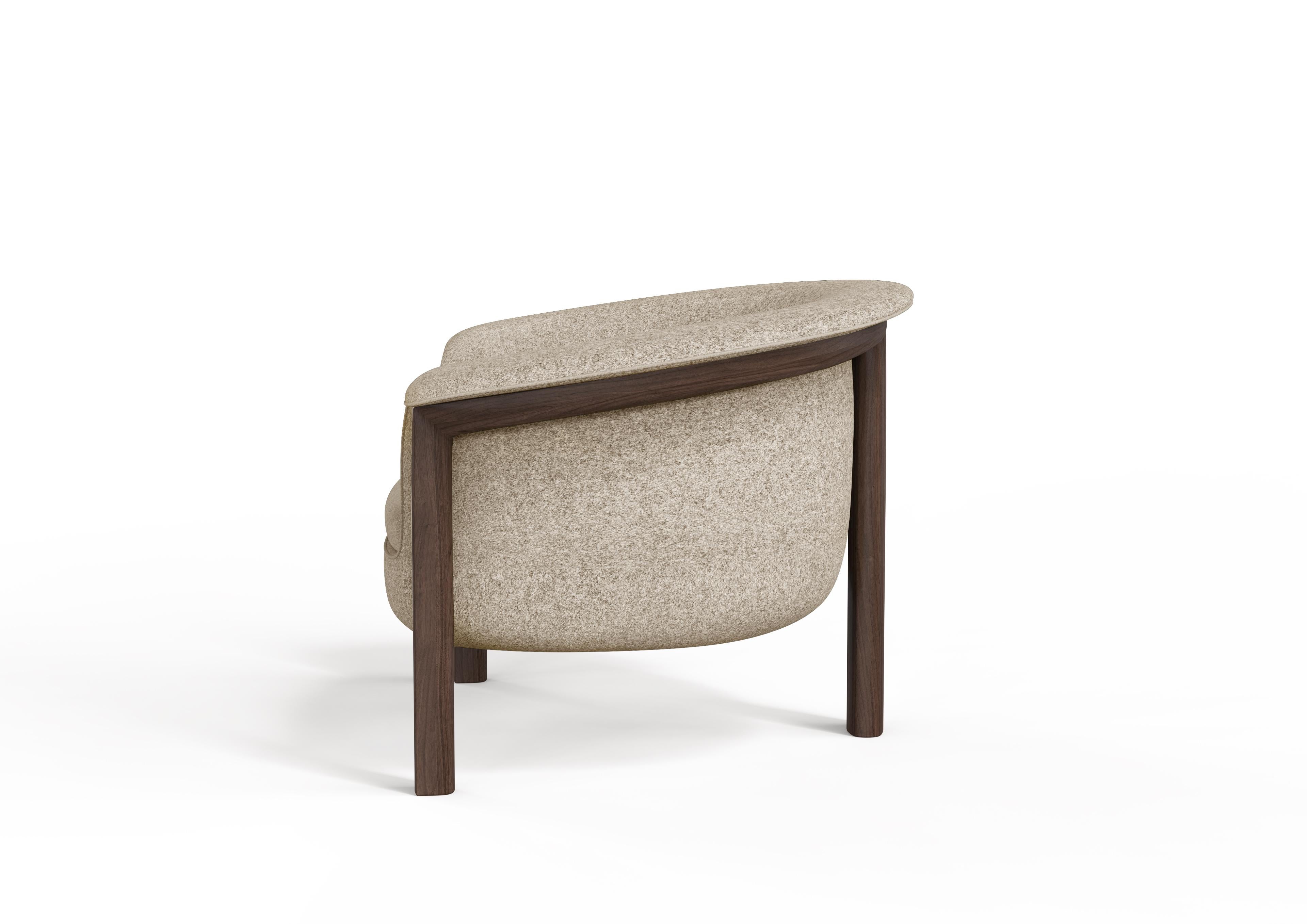 Portugais The Moderns Agnes Armchair in Walnut, Cream Wool Fabric en vente