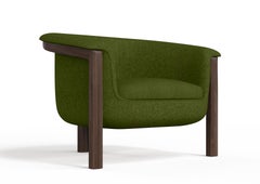 Poltrona moderna Agnes in noce, tessuto in lana verde
