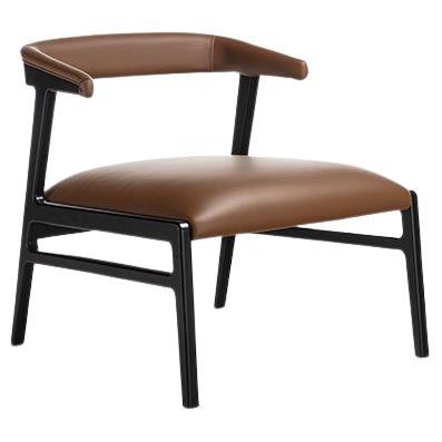 Modern Aida armchair in solid wood dark finish and leather For Sale