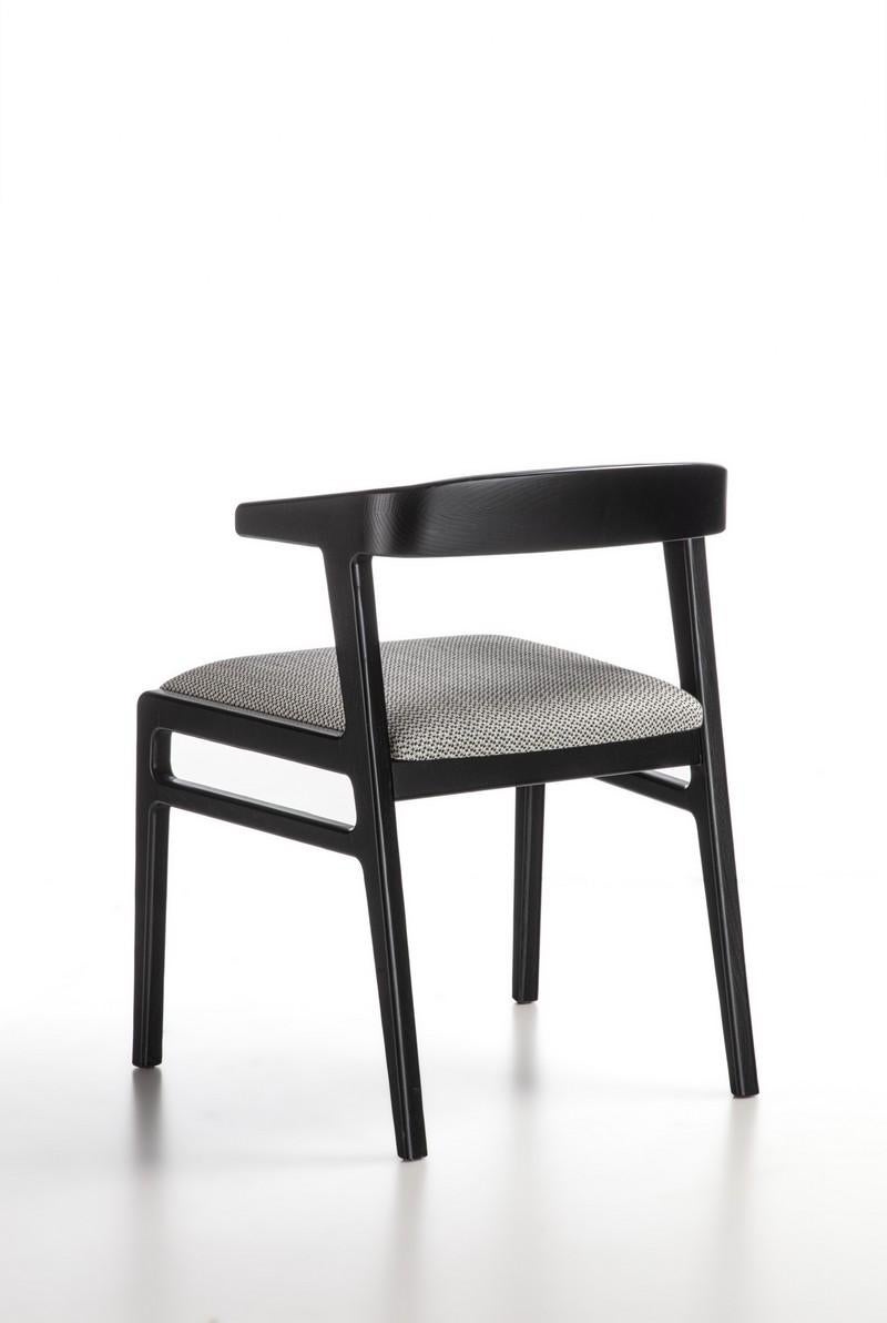 Modern Aida small armchair in solid wood dark finish In New Condition For Sale In Desio, IT