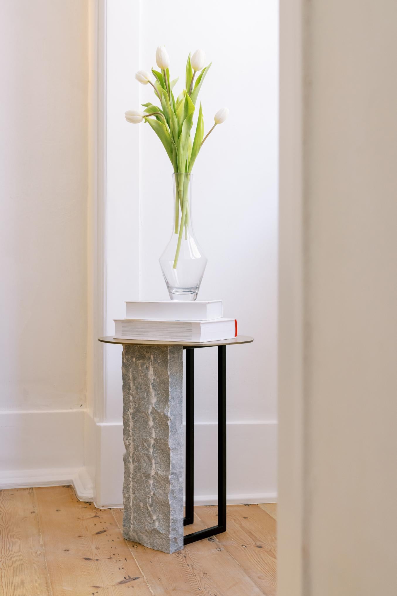 Hand-Carved Modern Aire Side Table Marble Brass Handmade in Portugal by Greenapple For Sale