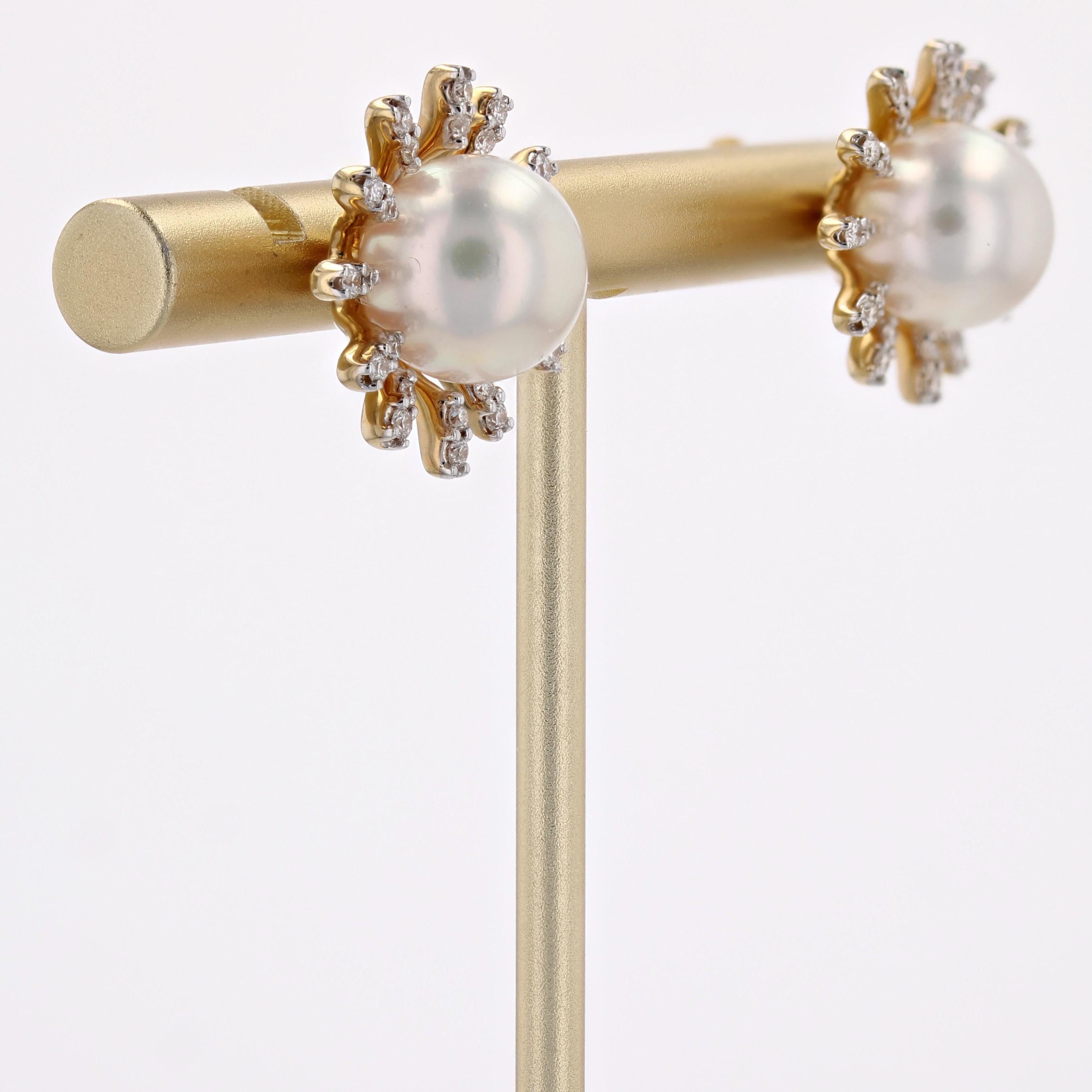 Modern Akoya Cultured Pearl Diamonds 18 Karat Yellow Gold Flake Stud Earrings For Sale 5