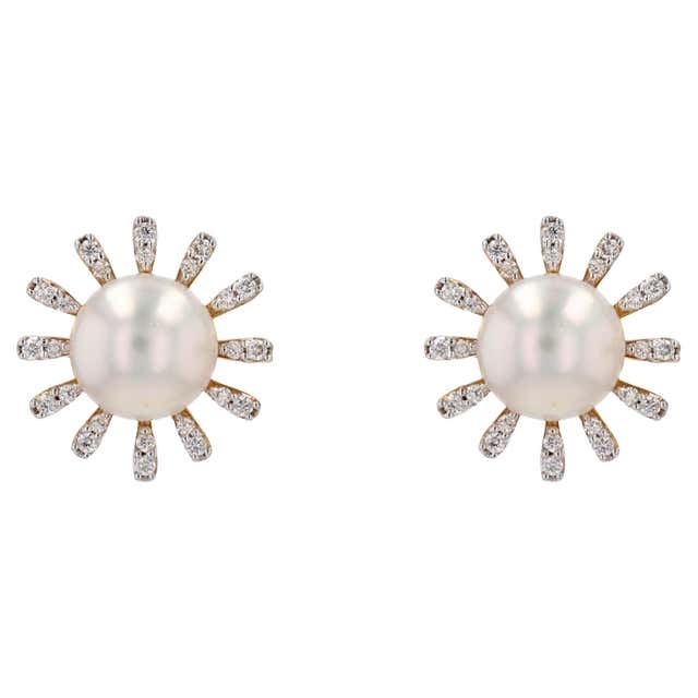 Modern Emerald Diamonds Cultured Pearl 18 Karat White Gold Stud ...