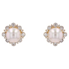 Modern Akoya Cultured Pearl Diamonds 18 Karat Yellow Gold Stud Earrings