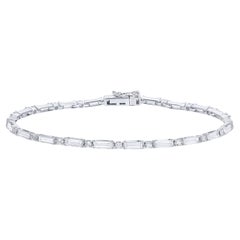 Bracelet tennis moderne alternant diamants 2,9 carats au total en or blanc 18 carats