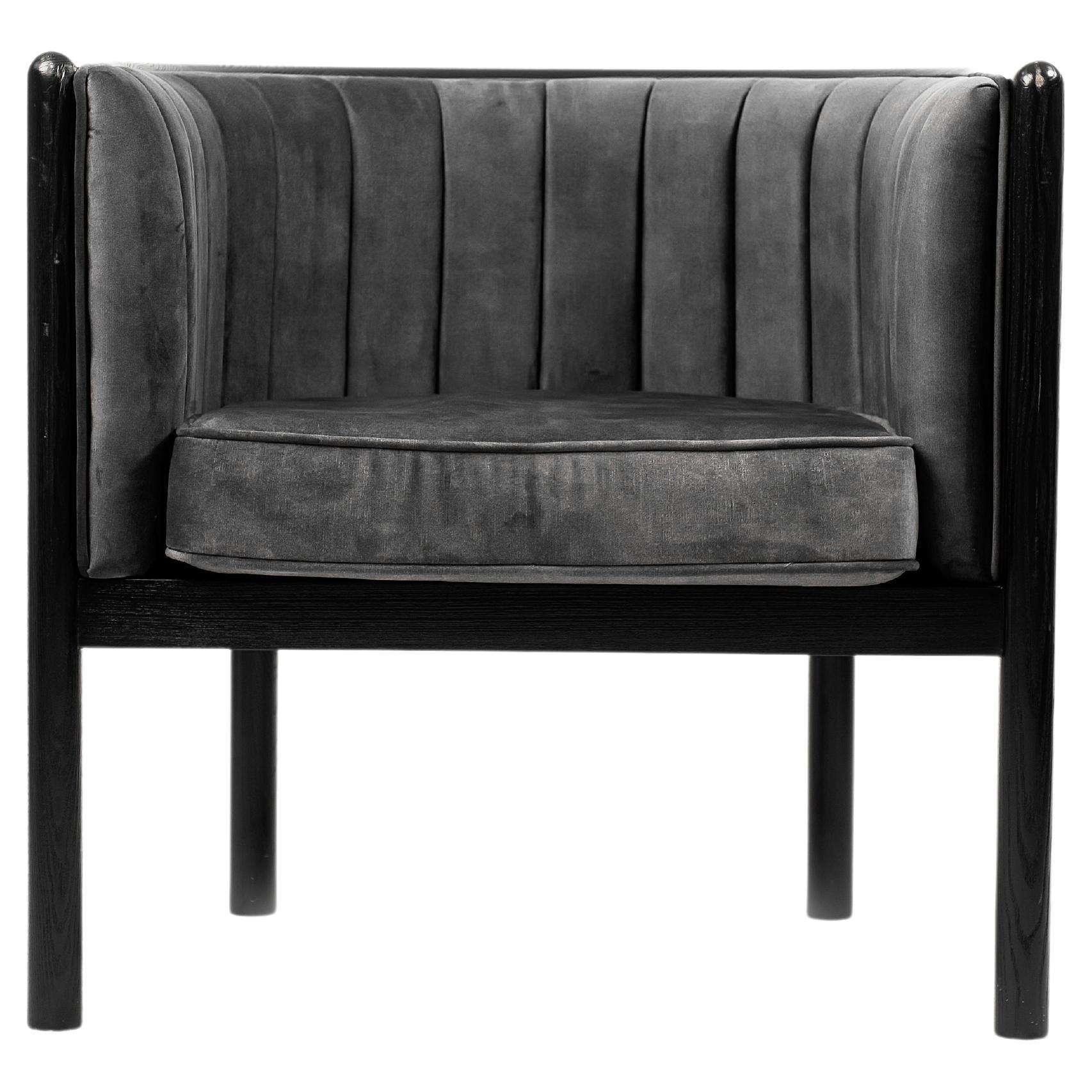 Modern Alton Armchair in Black Wood and Grey Material