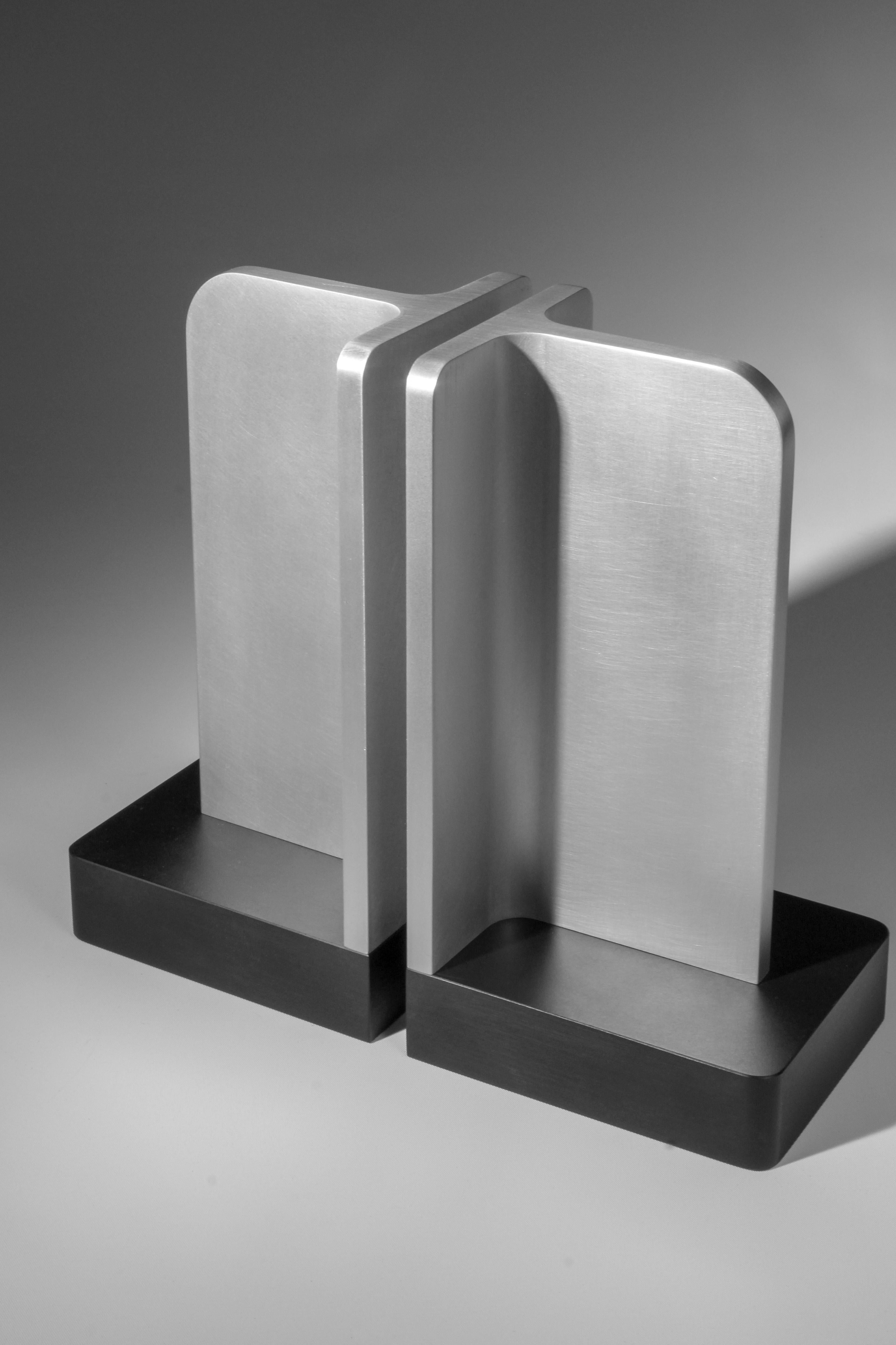 Modern Aluminum Sculptural Bookends In New Condition For Sale In Treadwell, NY