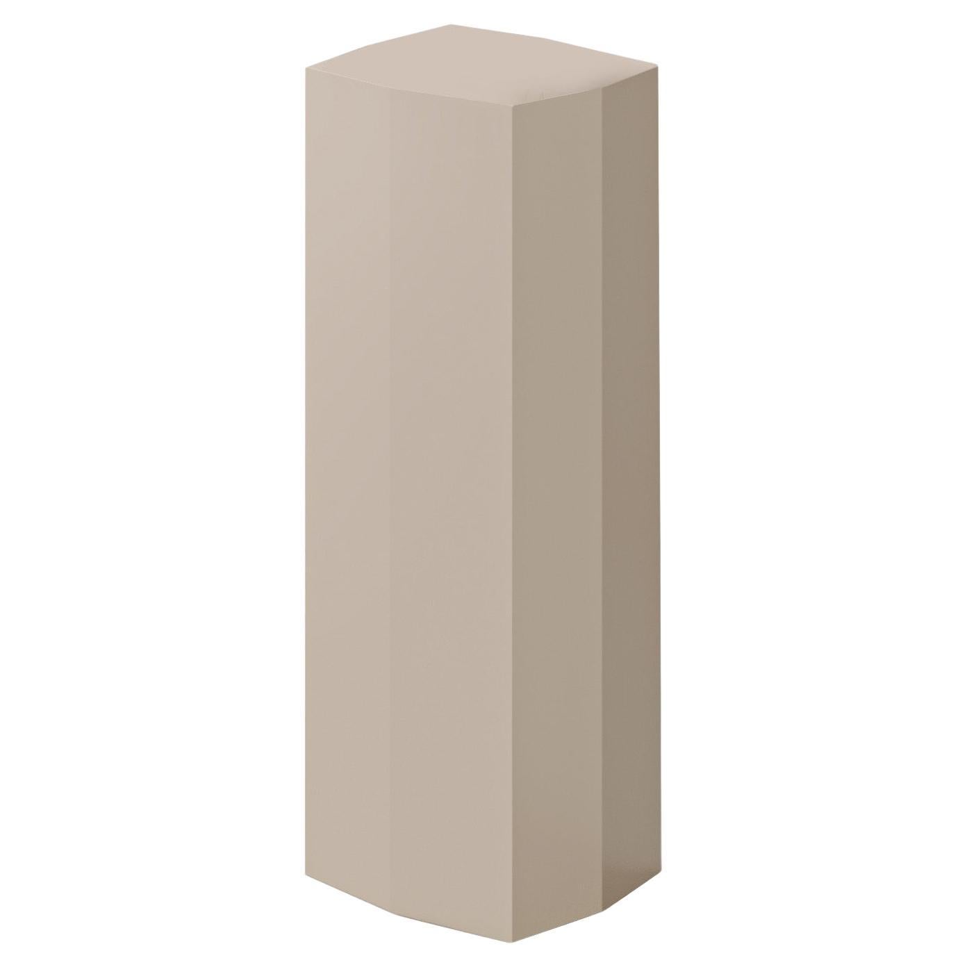 Modern Ame II Geometric Pedestal in Ivory Lacquered MDF by Zoe Wolker im Angebot