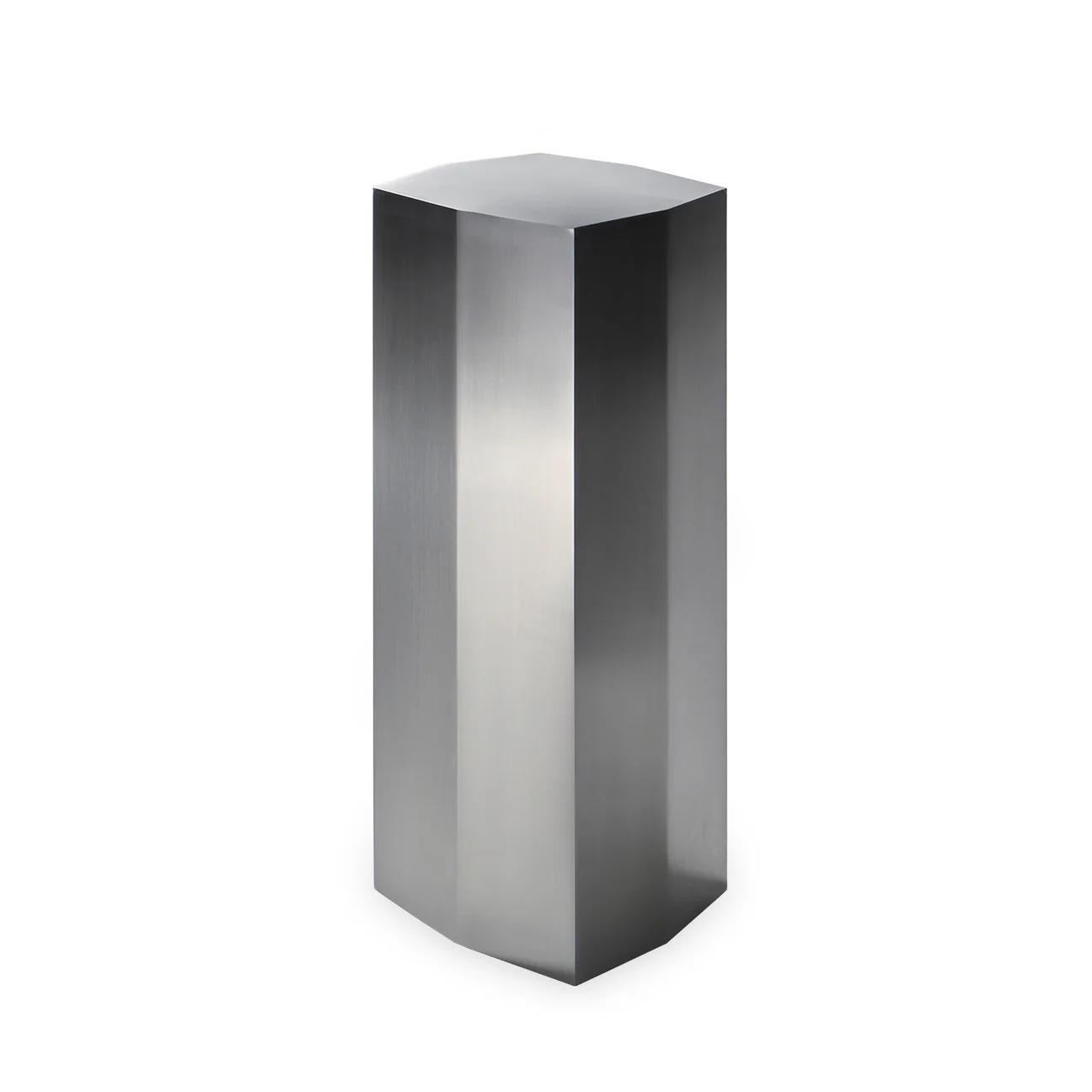 Pedestal geométrico escultural Modern Ame II de acero inoxidable by Zoe Wolker en venta 8