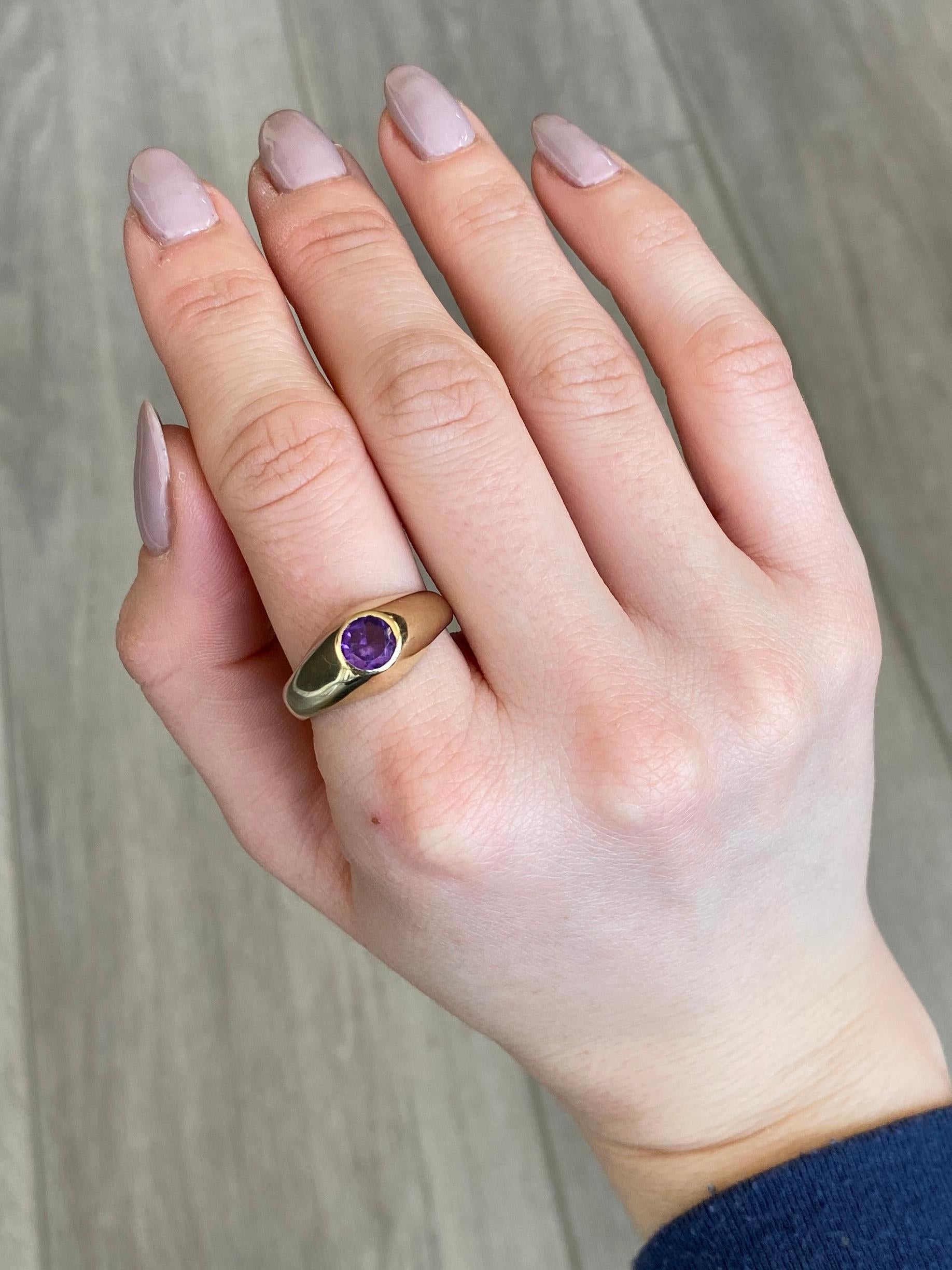 Women's Modern Amethyst and 9 Carat Gold Band For Sale