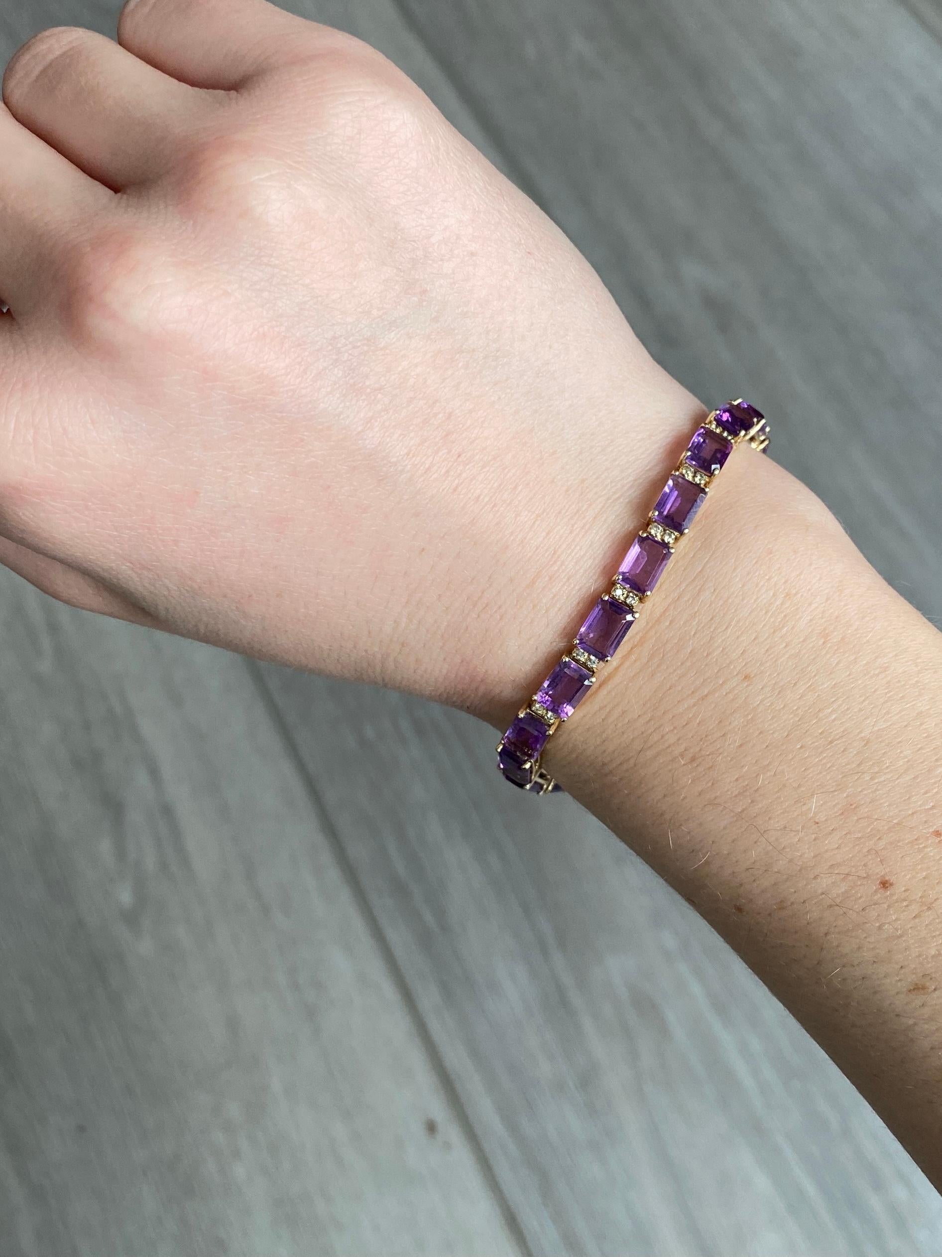 Modern Amethyst and Diamond 9 Carat Gold Bracelet In Good Condition In Chipping Campden, GB
