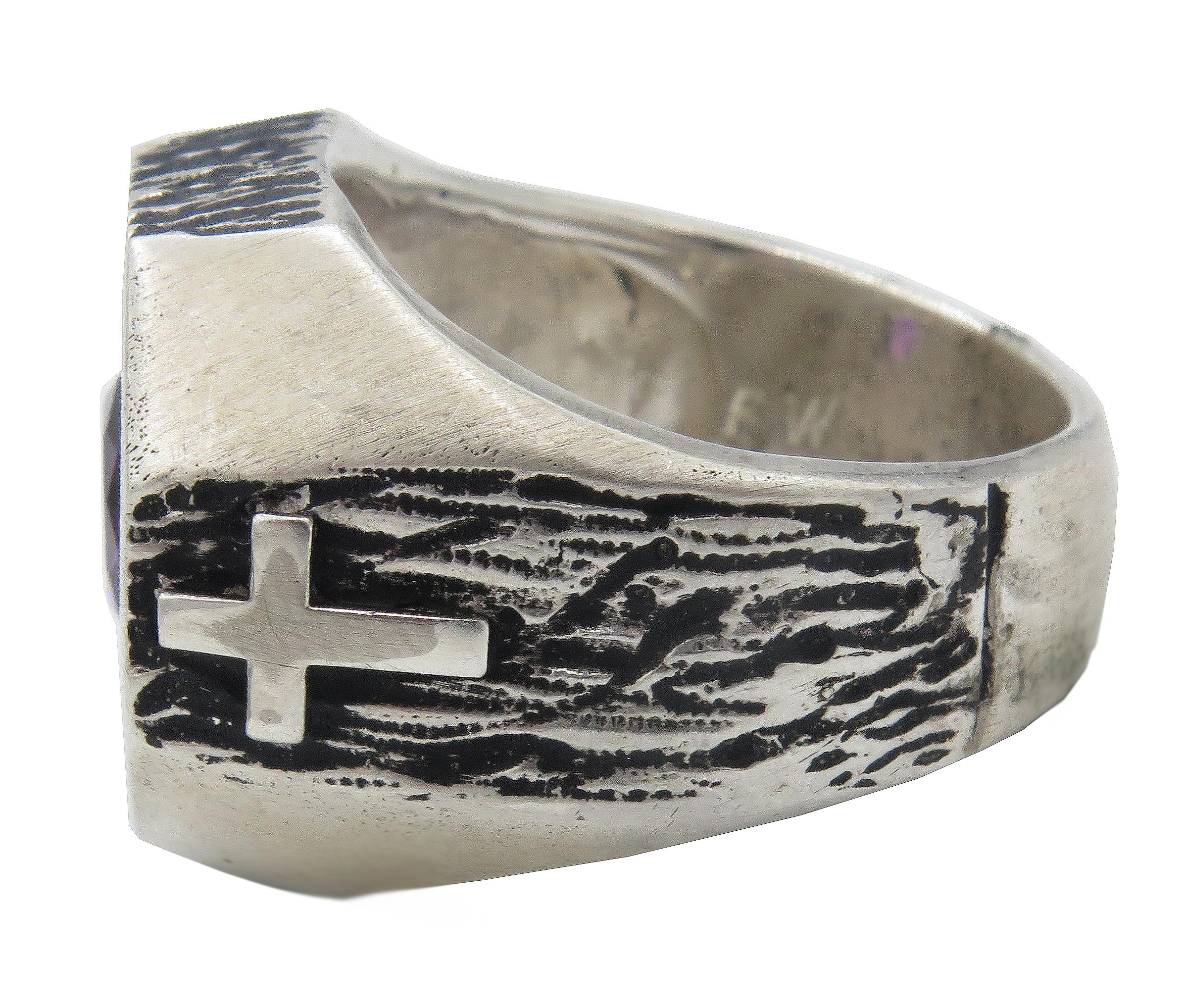 Modern Amethyst Bishop Ring In Excellent Condition In West Palm Beach, FL