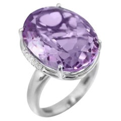 Moderner Amethyst-Diamant-Ring aus 18 Karat Gold für sie