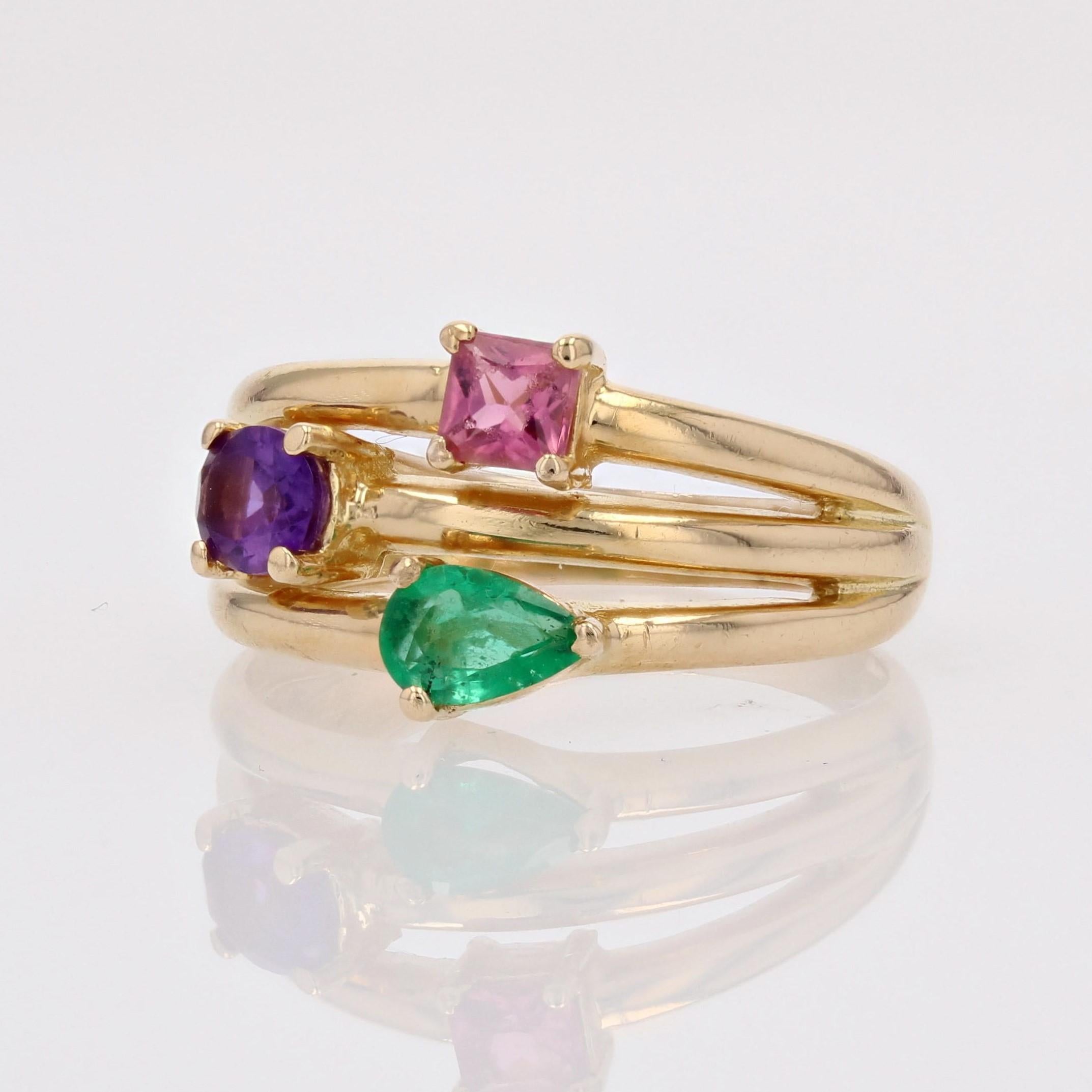 Modern Amethyst Emerald Tourmaline 18 Karat Yellow Gold Ring For Sale 1