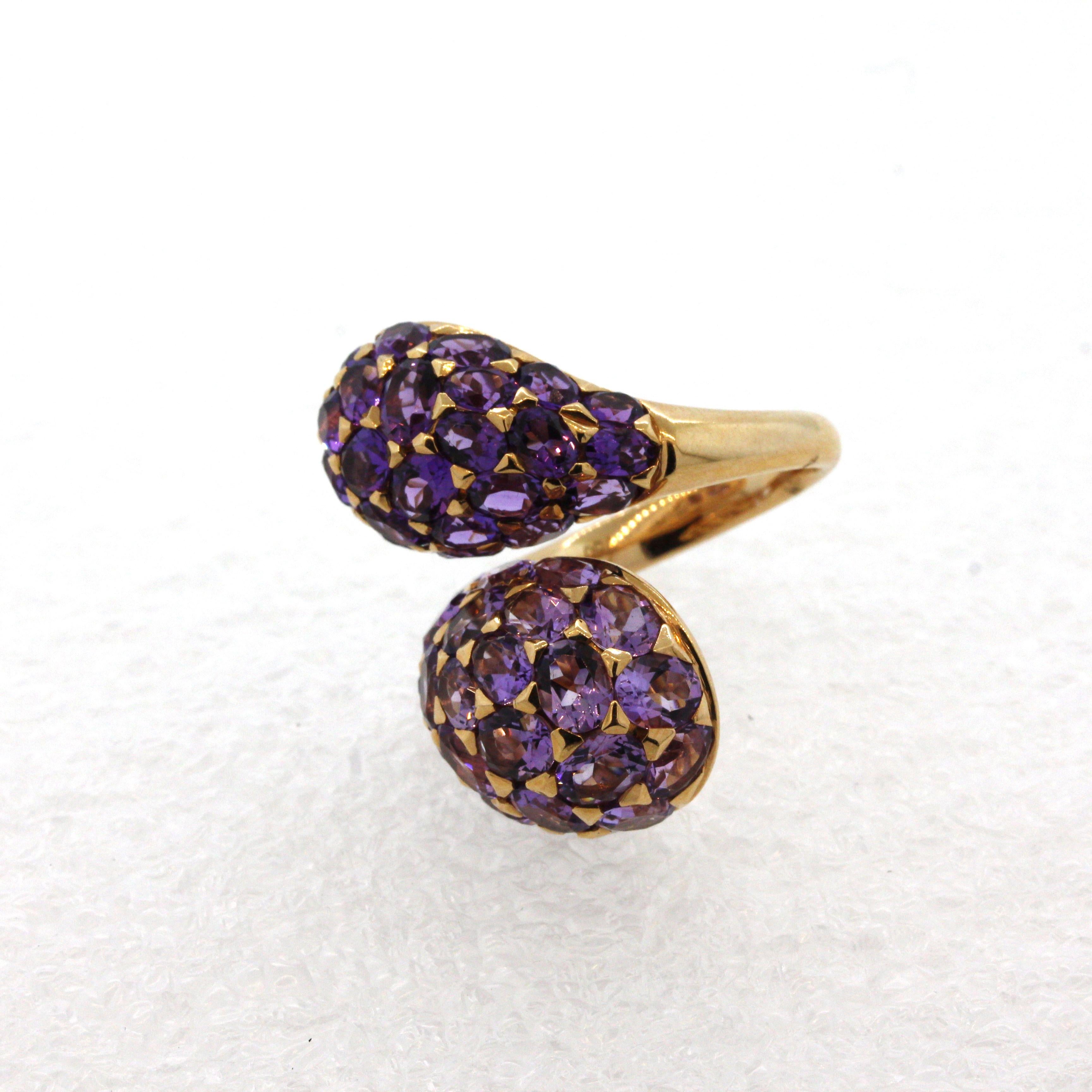 Modern Amethyst Gold Bypass Cocktail Ring In New Condition For Sale In Beverly Hills, CA