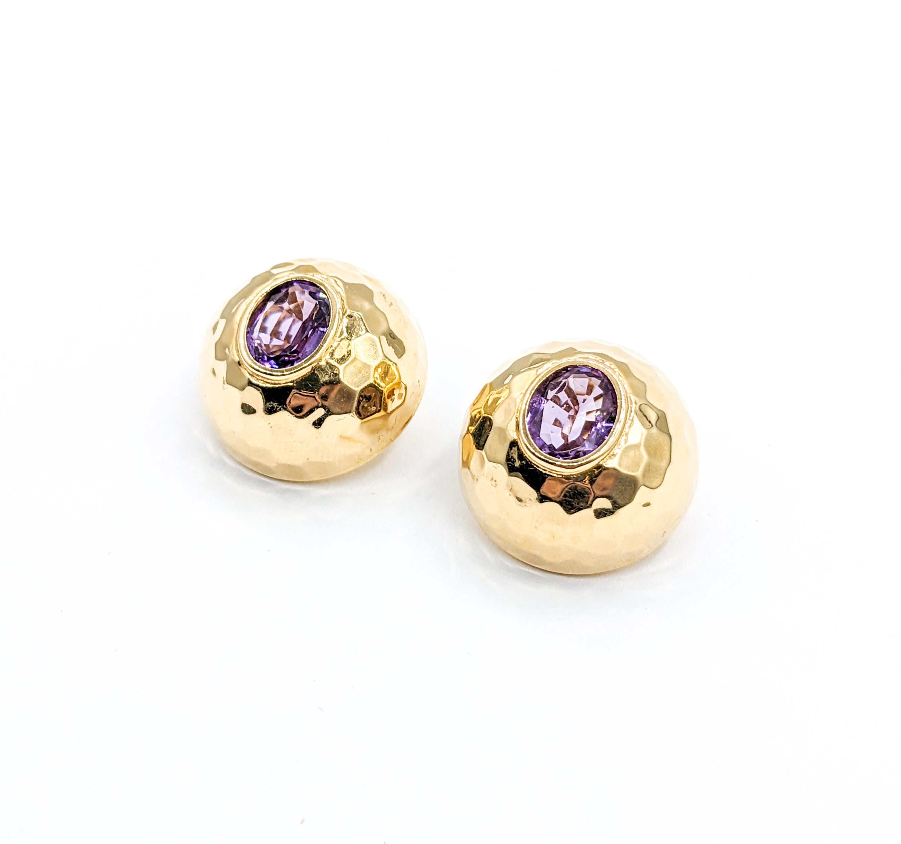Modern Amethyst Hammered Clip On Earrings in 14K Gold For Sale 3