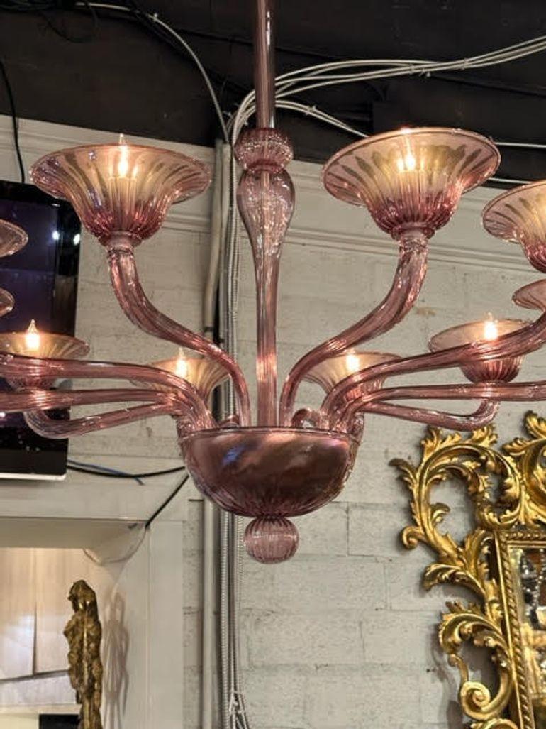 Lampadario moderno in vetro di Murano color ametista con 10 bracci In condizioni buone in vendita a Dallas, TX