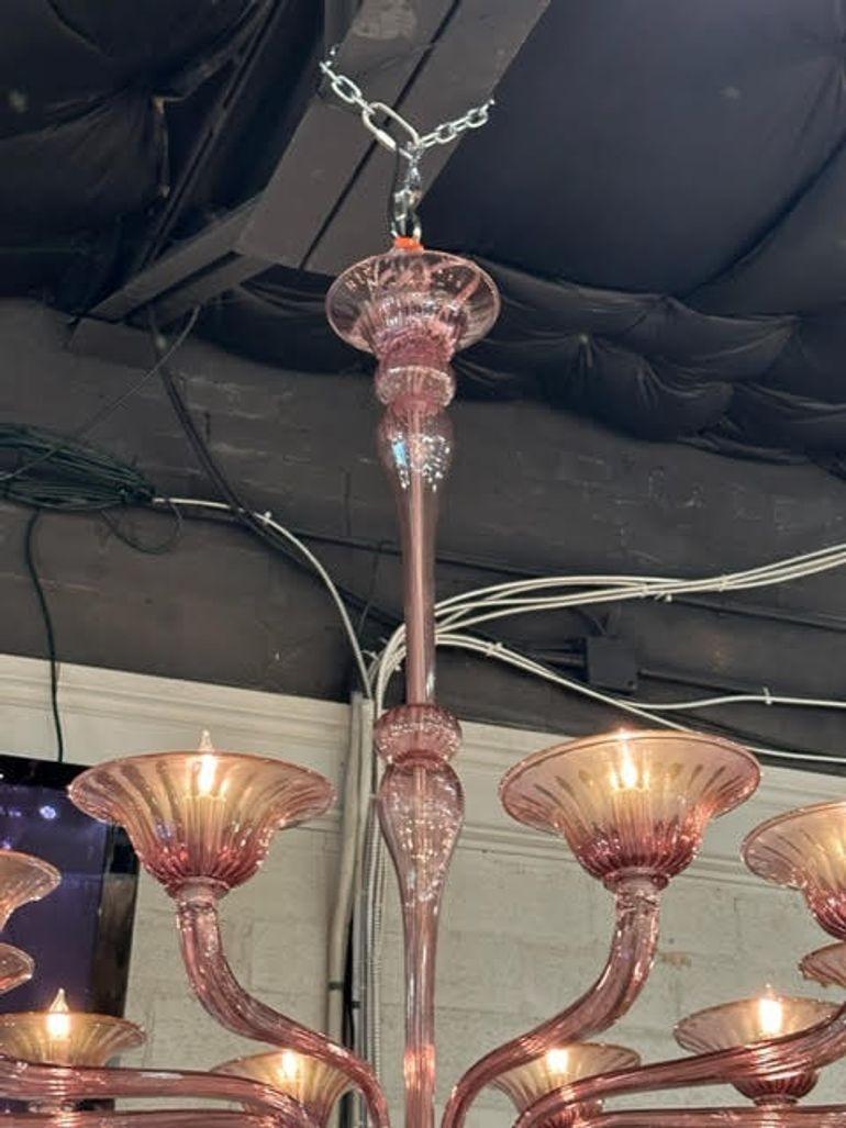 XXI secolo e contemporaneo Lampadario moderno in vetro di Murano color ametista con 10 bracci in vendita