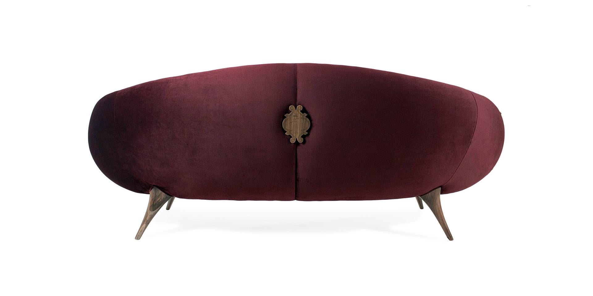 Modernes und bequemes Sofa, Inspiration im indischen Palaststil (Organische Moderne) im Angebot