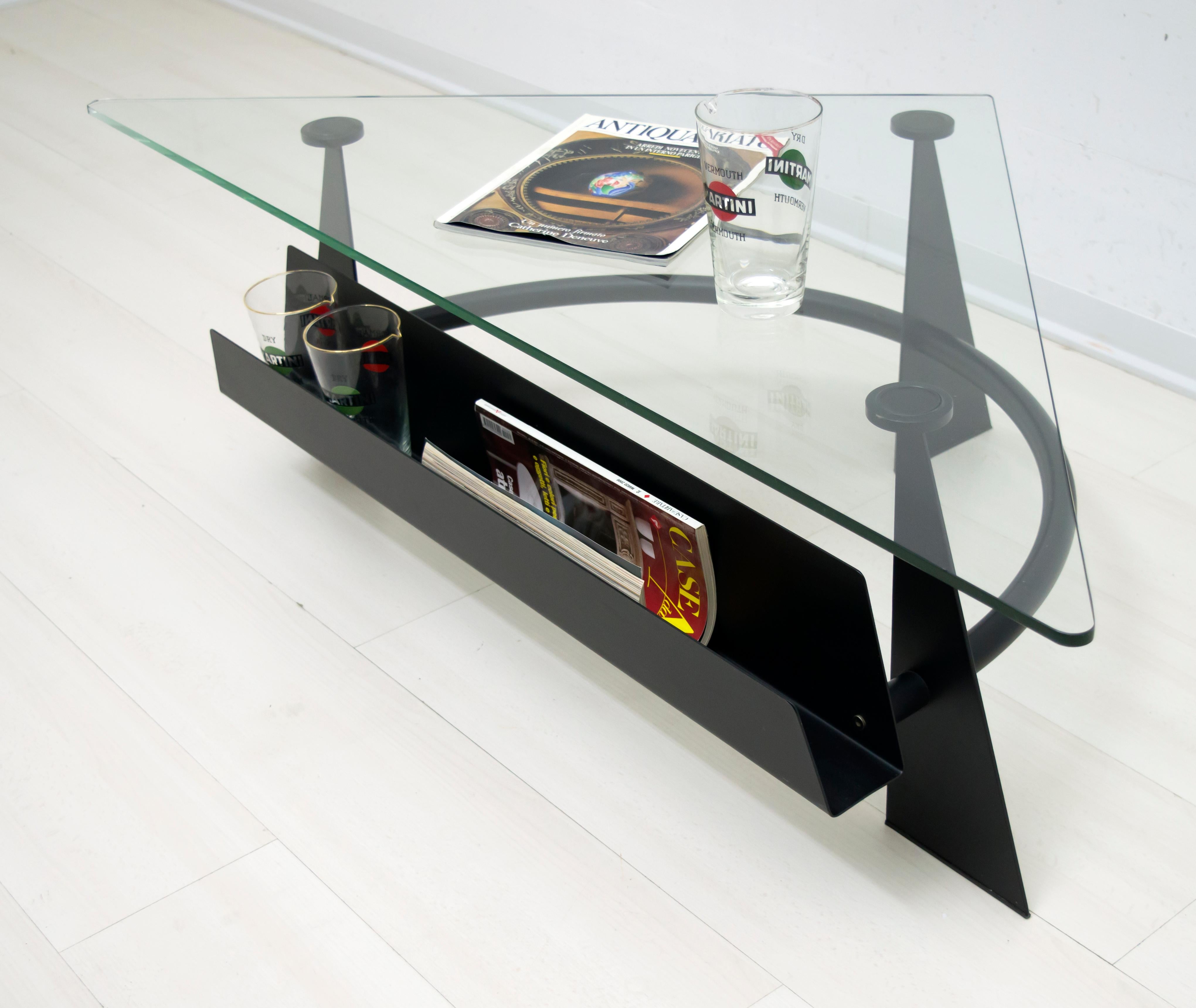 Modern and Contemporary Italian Coffee Table Blackened Metal and Glass Top, 1990 In Good Condition For Sale In Puglia, Puglia