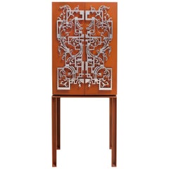 Modern and excentric cabinet inspired in russian antique furniture