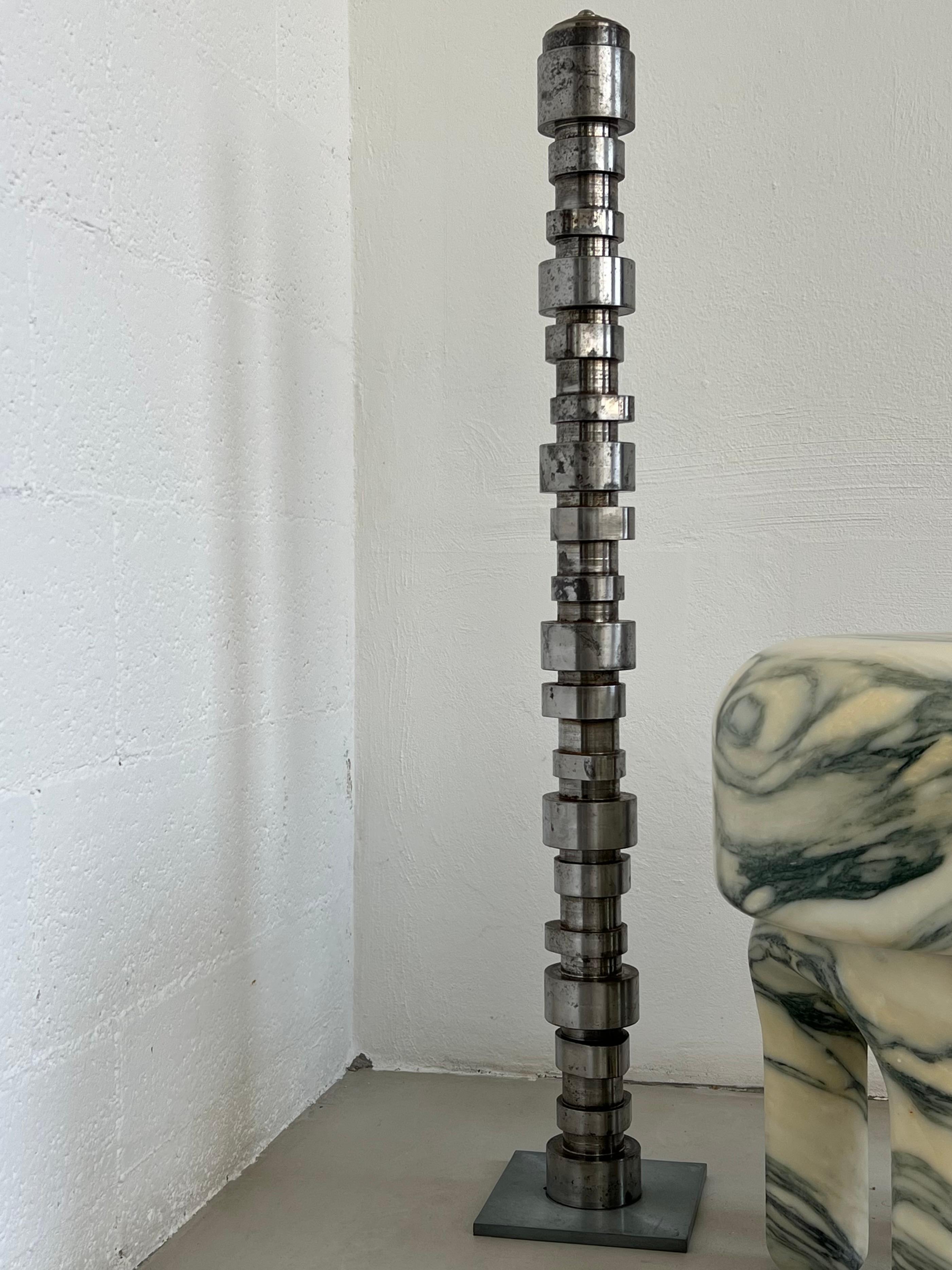 Modern and minimal Metal sculpture, abstract art metal layers by Spinzi Milano For Sale 3