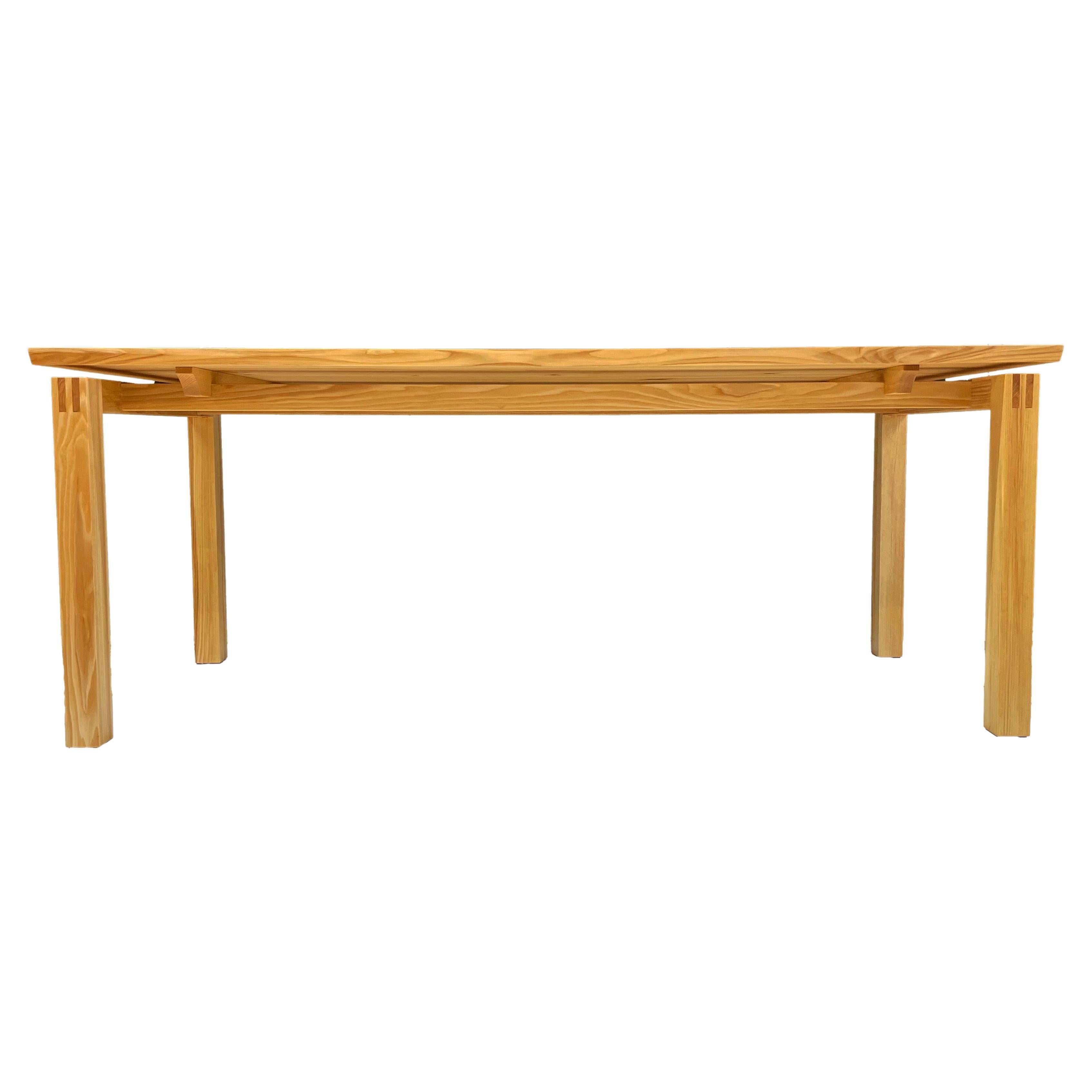 Modern and solid dining table For Sale