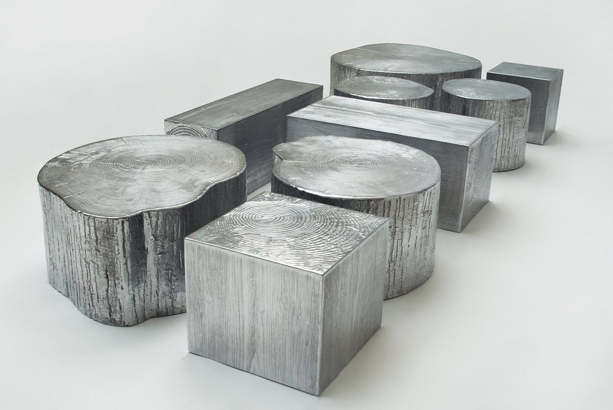 Moderner moderner quadratischer Couchtisch aus Aluminiumguss von Andrea Salvetti Dilmos für den Innen- und Außenbereich (Italienisch) im Angebot