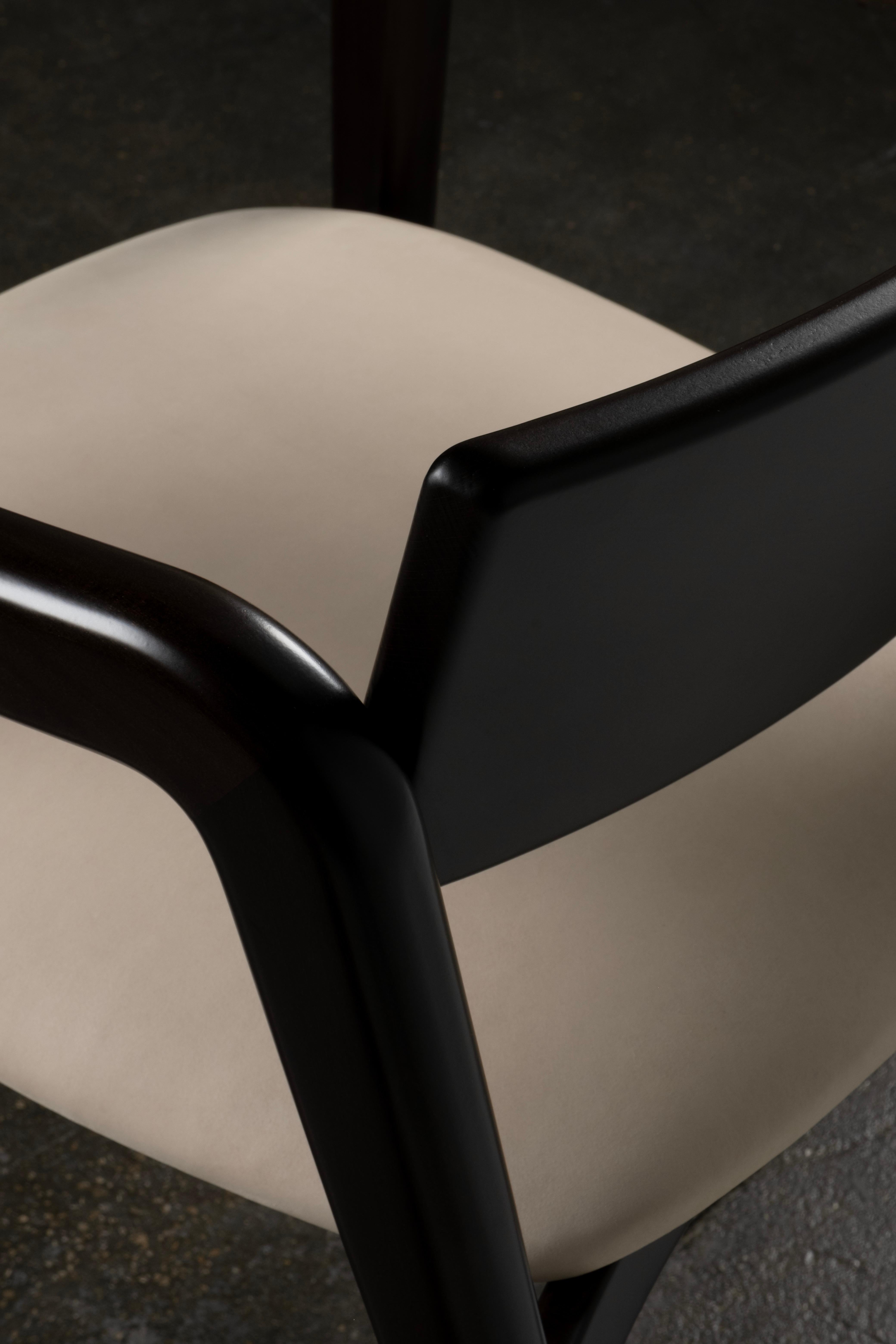Chaises de salle à manger modernes Anjos Set/4, cuir, Beeche, fait main Portugal Greenapple en vente 1