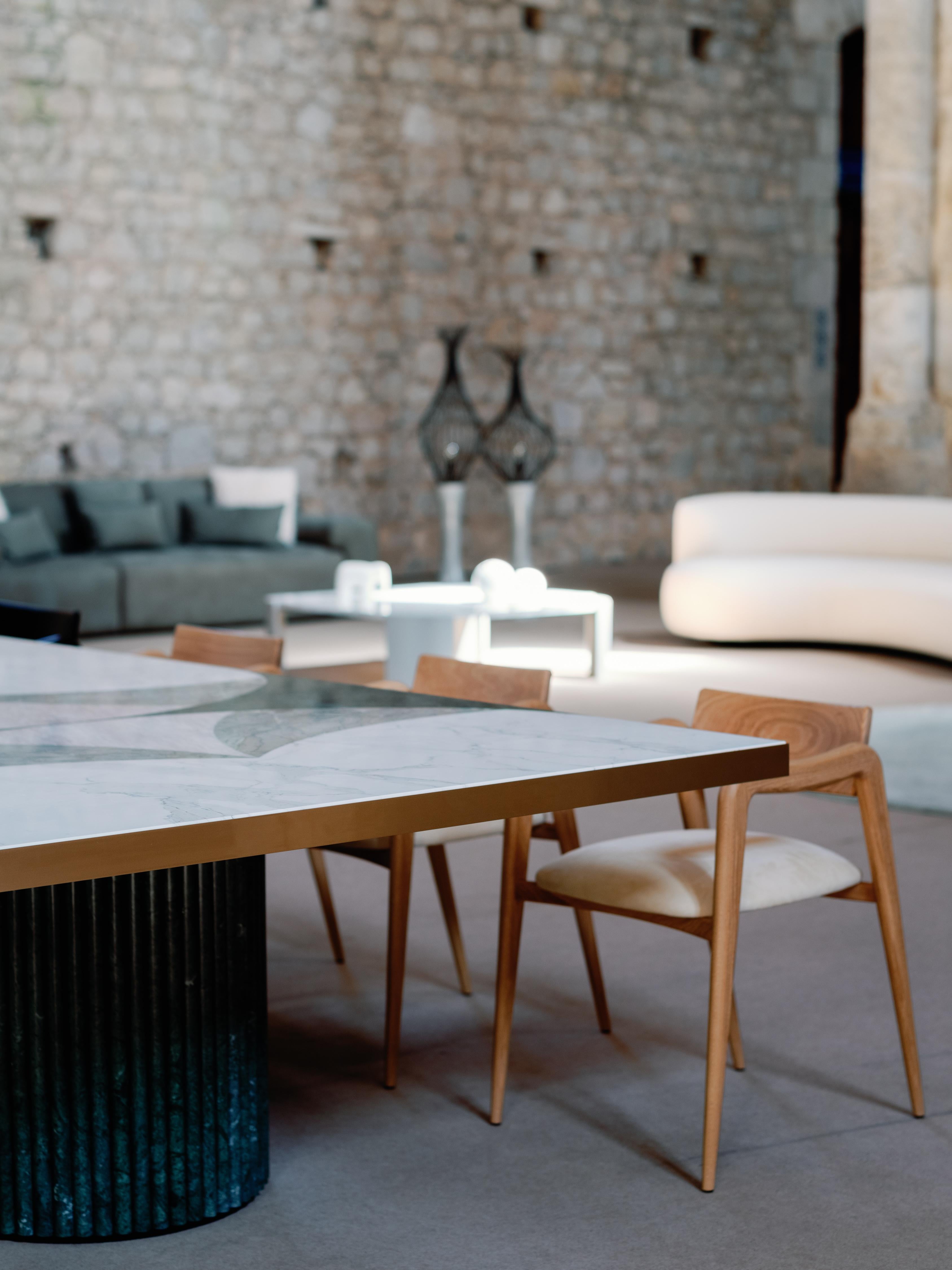 XXI secolo e contemporaneo Sedie da pranzo moderne Anjos Set/6, in pelle Oak, fatte a mano in Portogallo da Greenapple in vendita