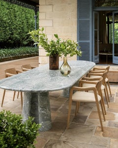Silla de comedor moderna «Anjos» de cuero, en color «Root Oak», hecha a mano en Portugal por Greenapple