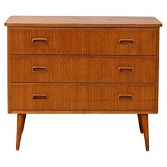 Modern Antique Chest of Drawers with 3 Drawers