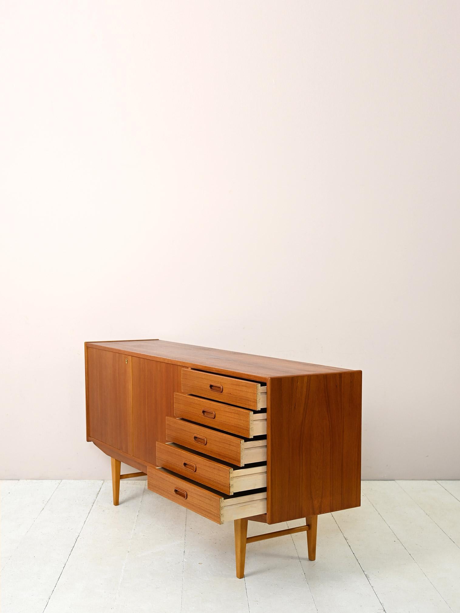 Modern Antique Teak Sideboard with Side Drawers In Good Condition In Brescia, IT