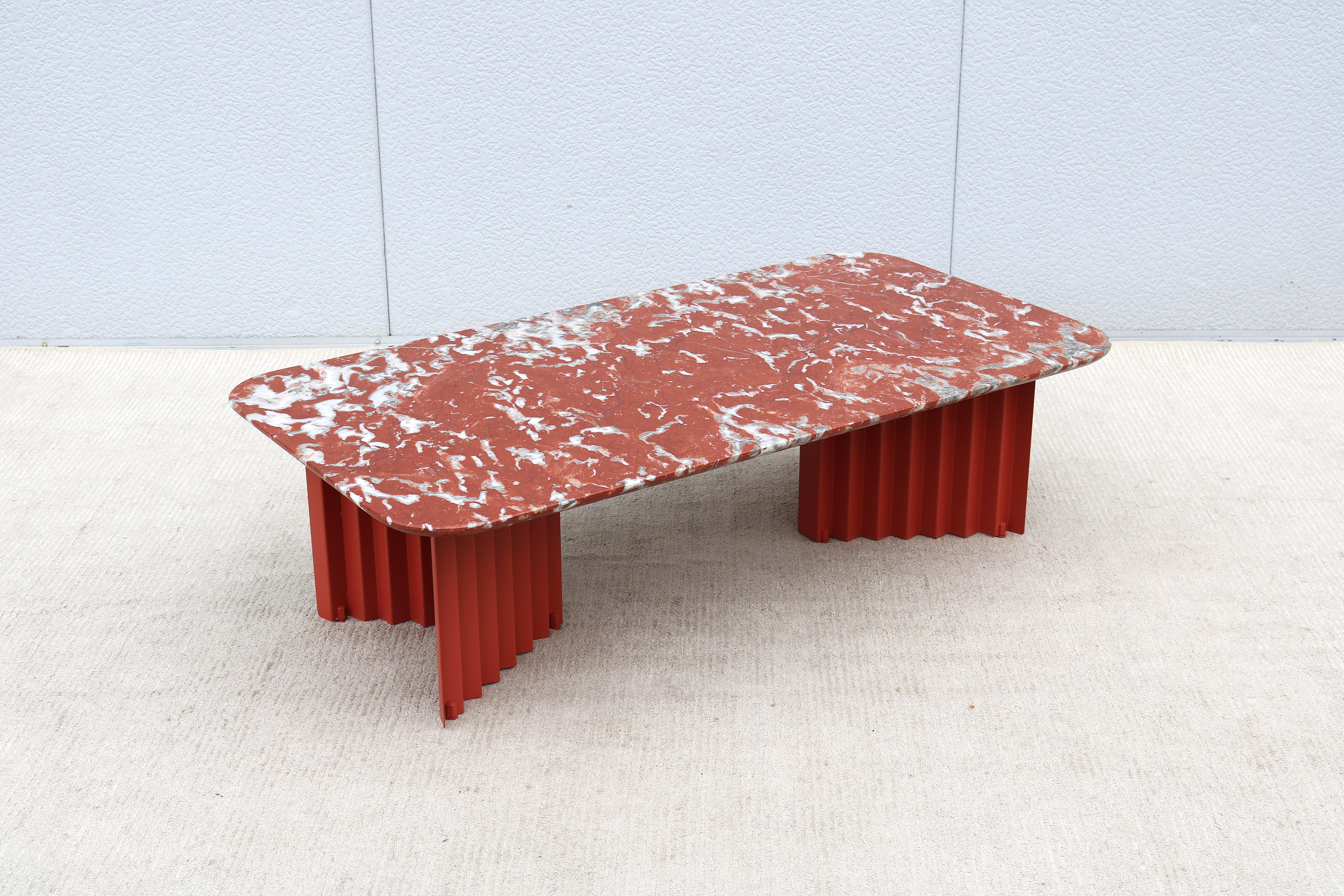Modern Antoni Palleja for RS Barcelona Plec Rectangular Red Marble Coffee Table In Excellent Condition For Sale In Secaucus, NJ