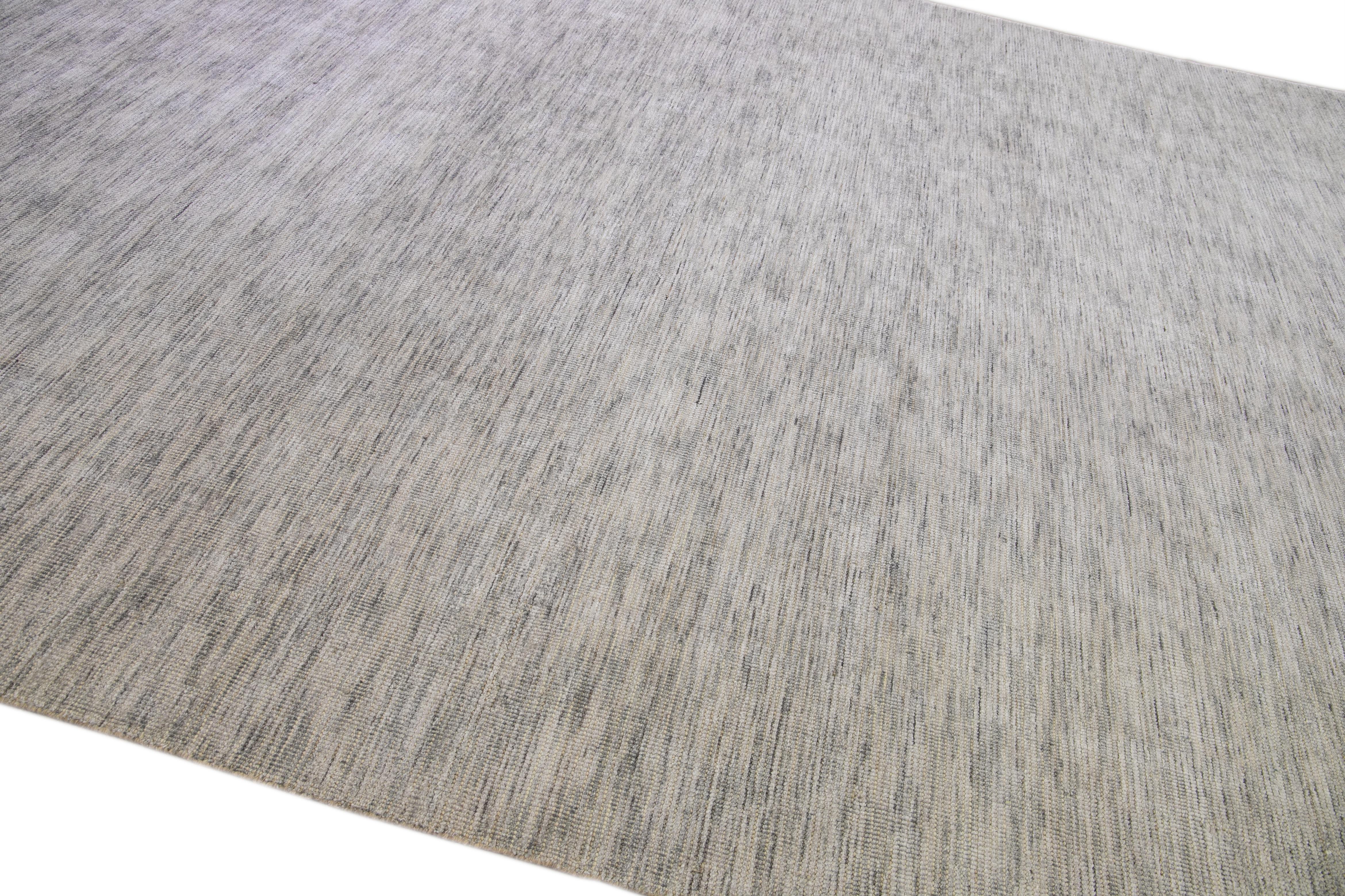 Modern Apadana's Groove Bamboo/Silk Handmade Gray Rug For Sale 1