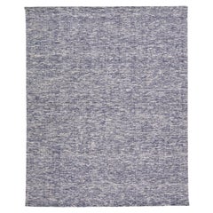 Moderner Apadana's Groove Bambus/Seide Handgefertigter Teppich in Marineblau