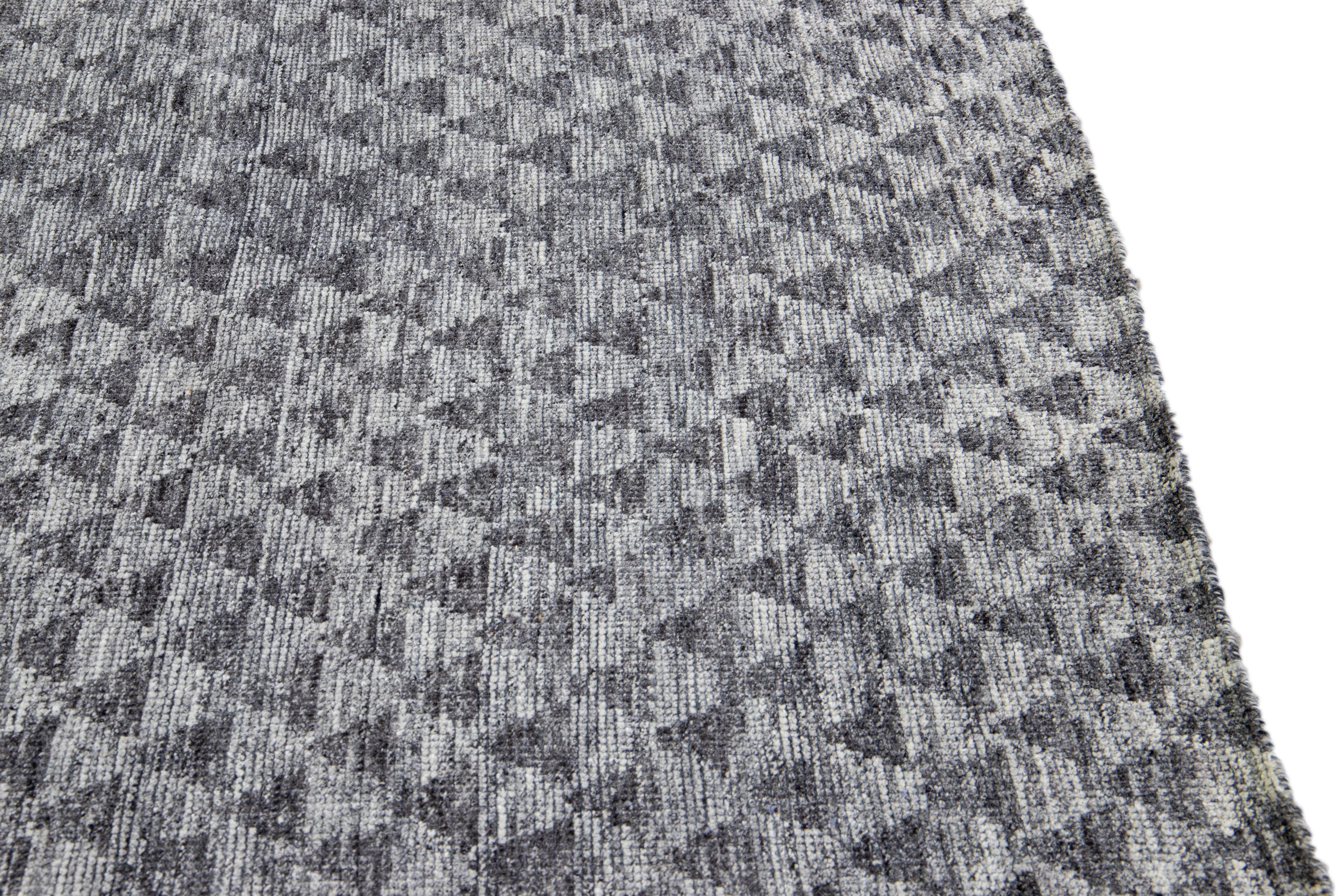 Modern Apadana's Safi Collection Handmade Allover Designed Gray Wool Rug For Sale 2