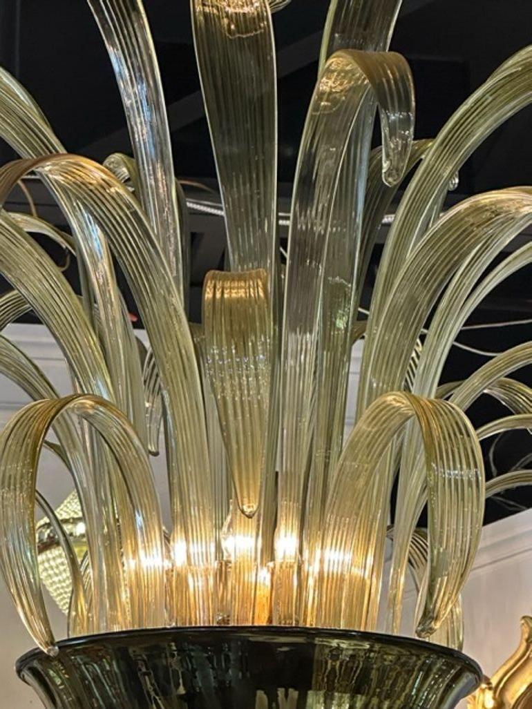 Modern Apple Green Murano Glass Leaf Chandelier In Good Condition For Sale In Dallas, TX